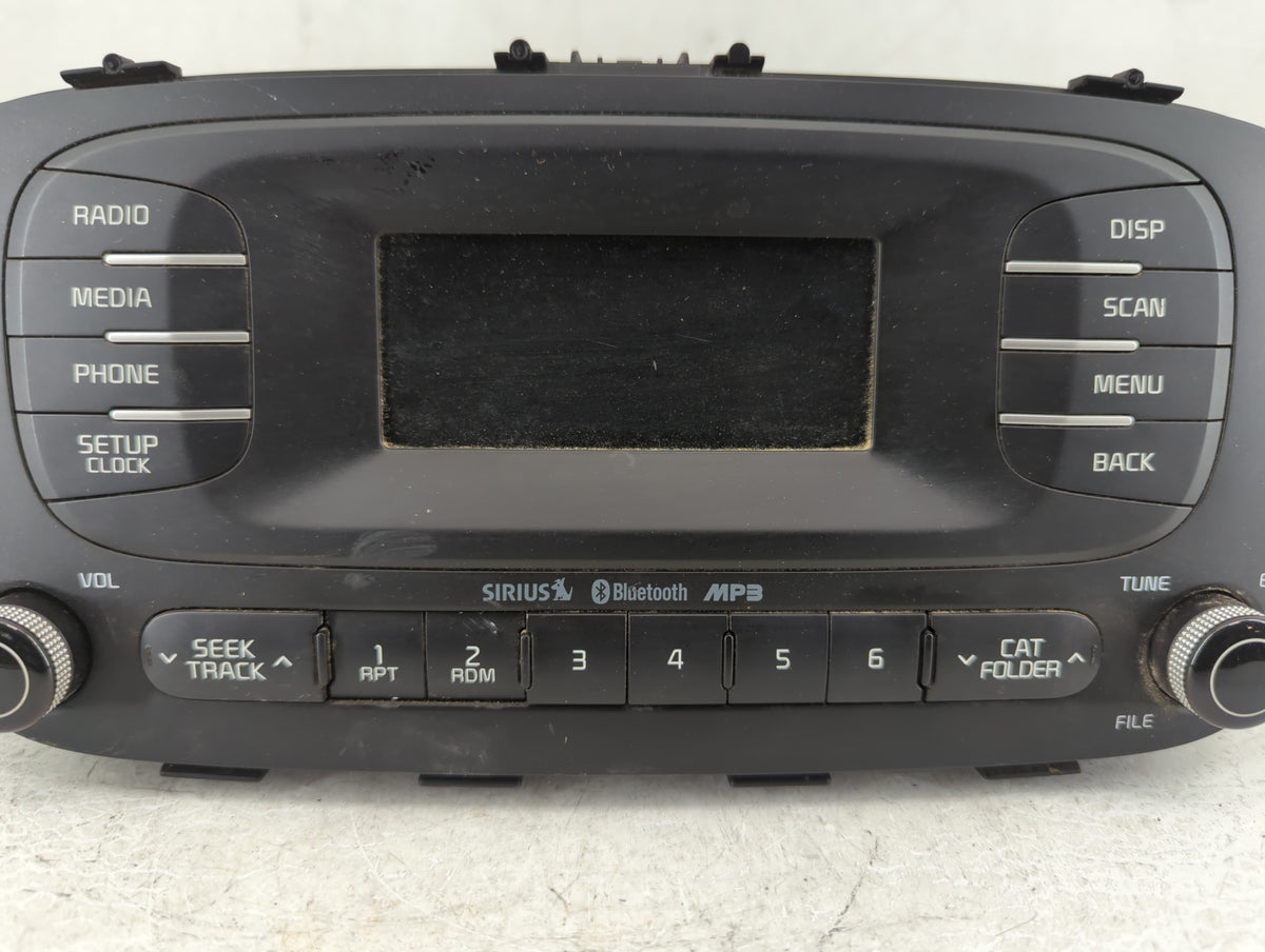 2014-2016 Kia Soul Am Fm Cd Player Radio Receiver 582152 - Oemusedautoparts1.com