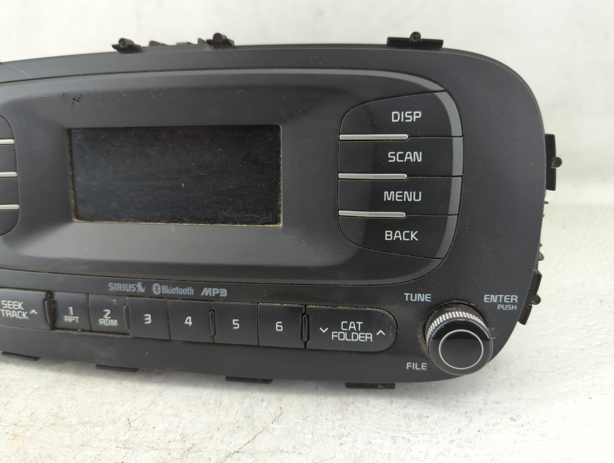 2014-2016 Kia Soul Am Fm Cd Player Radio Receiver 582152 - Oemusedautoparts1.com