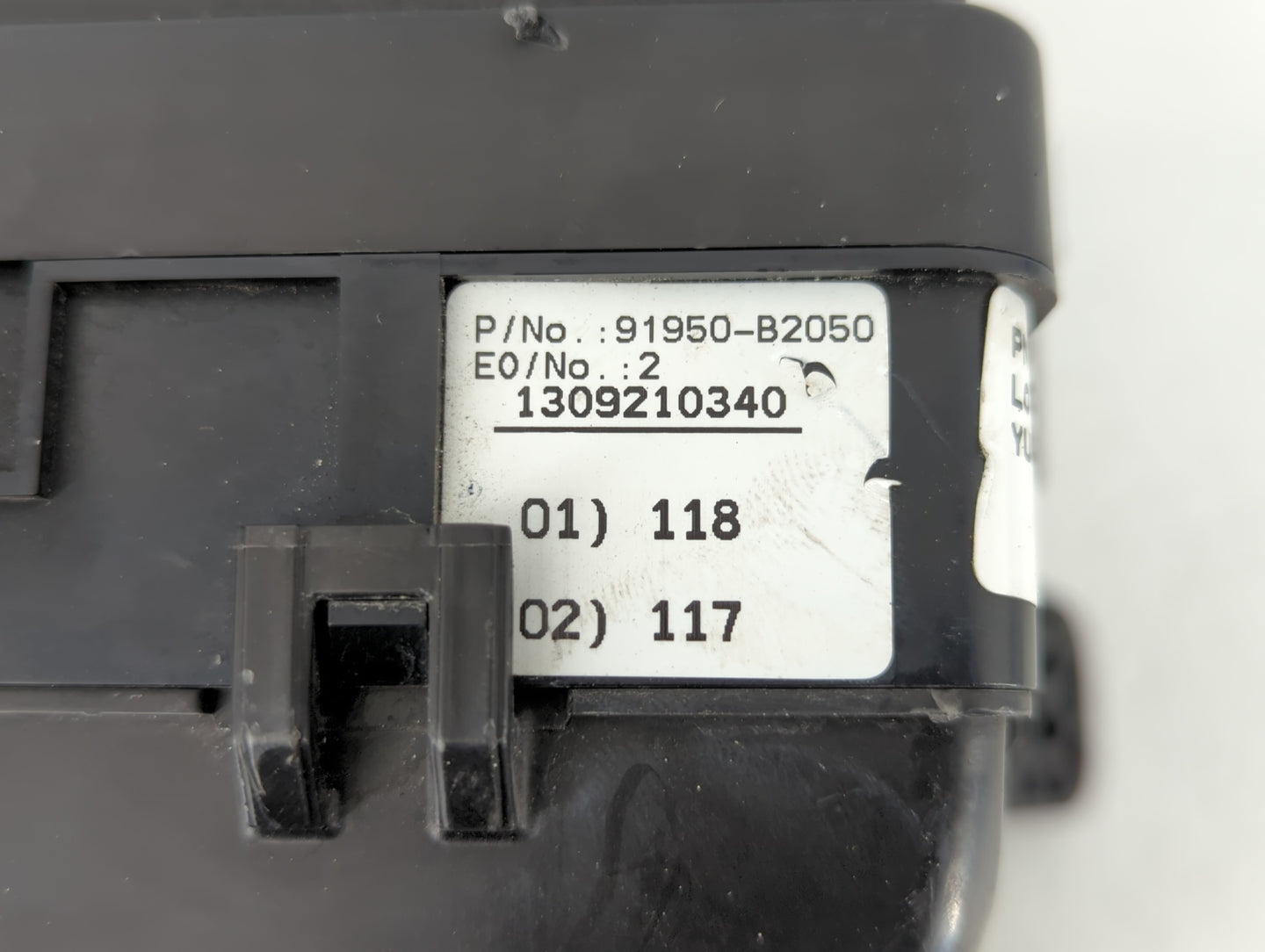 2014 Kia Soul Fusebox Fuse Box Panel Relay Module P/N:91950-B2050 Fits OEM Used Auto Parts - Oemusedautoparts1.com