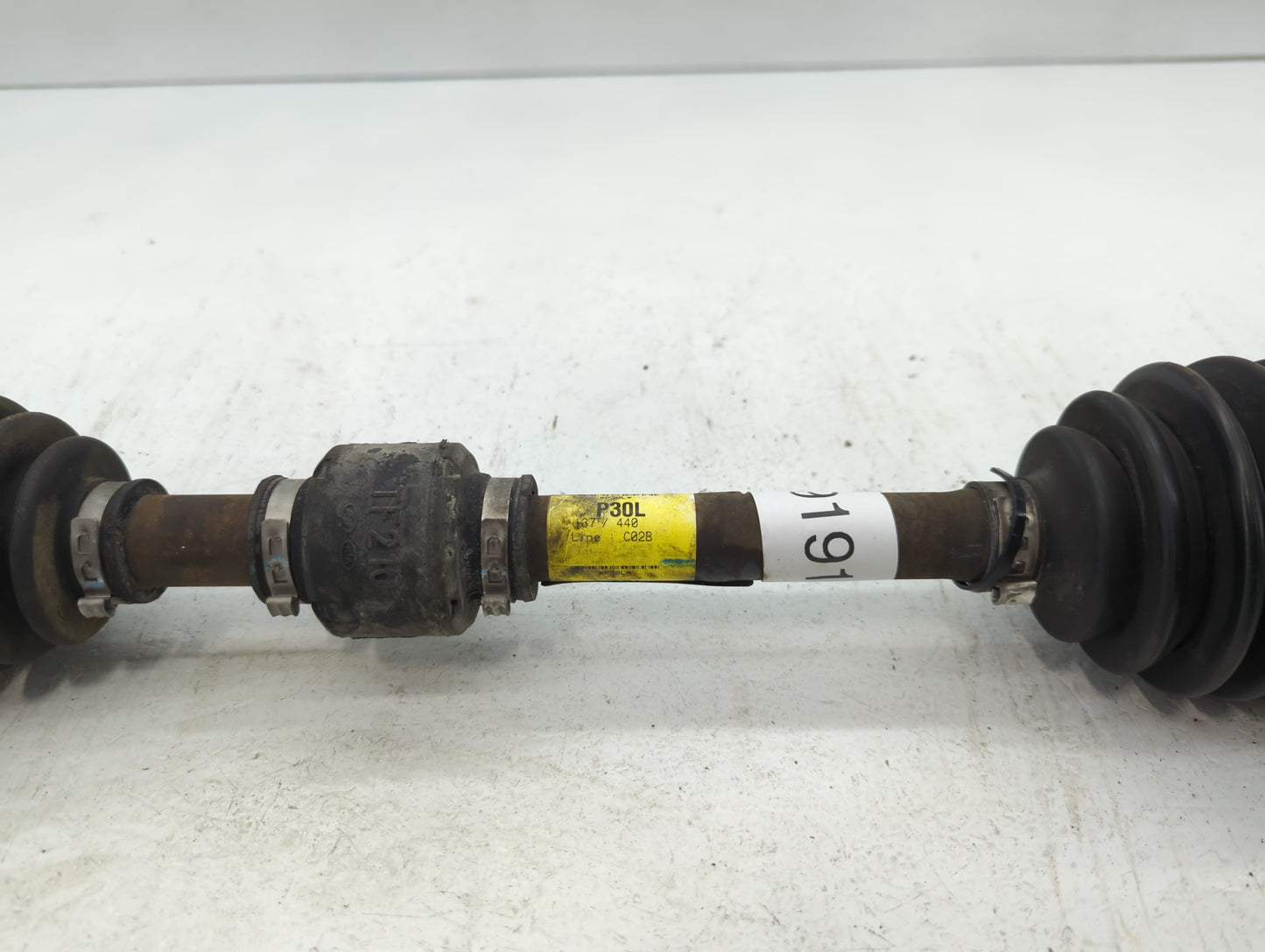 2014-2019 Kia Soul Axle Shaft Front Driver Cv C/v - Oemusedautoparts1.com