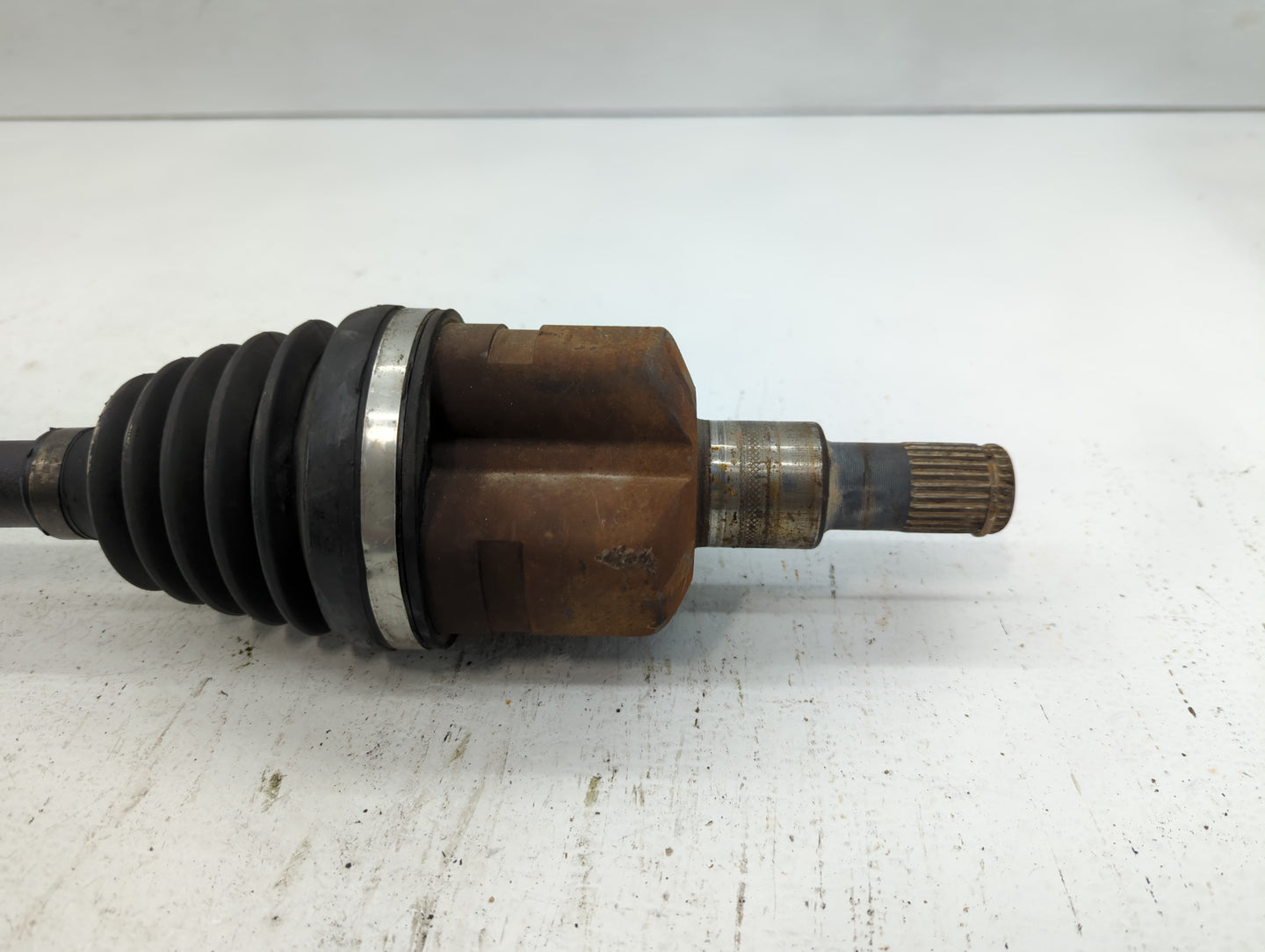 2014-2019 Kia Soul Axle Shaft Front Passenger Cv C/v - Oemusedautoparts1.com