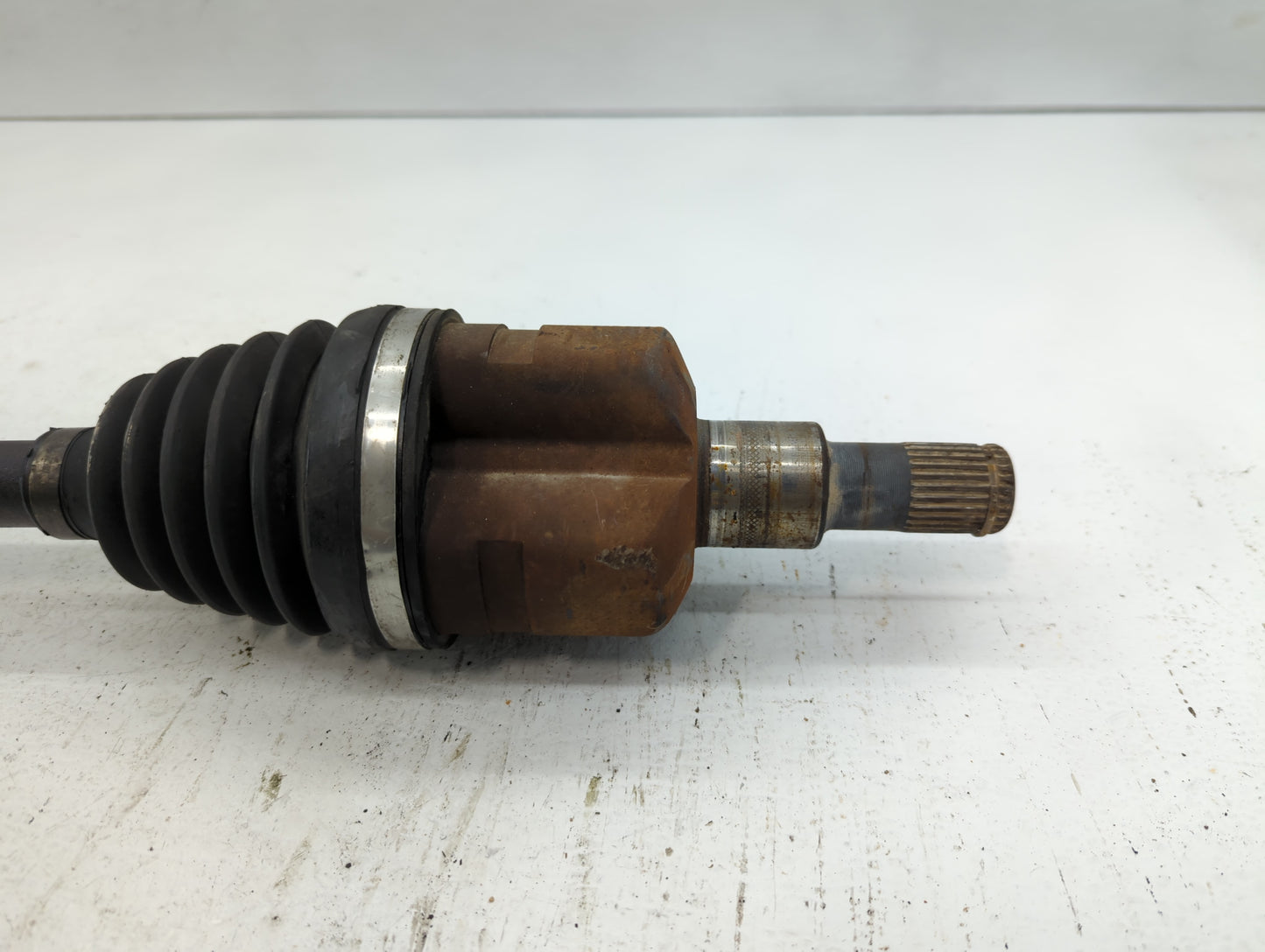 2014-2019 Kia Soul Axle Shaft Front Passenger Cv C/v - Oemusedautoparts1.com