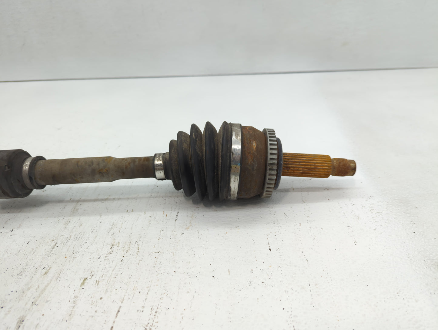 2014-2019 Kia Soul Axle Shaft Front Passenger Cv C/v - Oemusedautoparts1.com