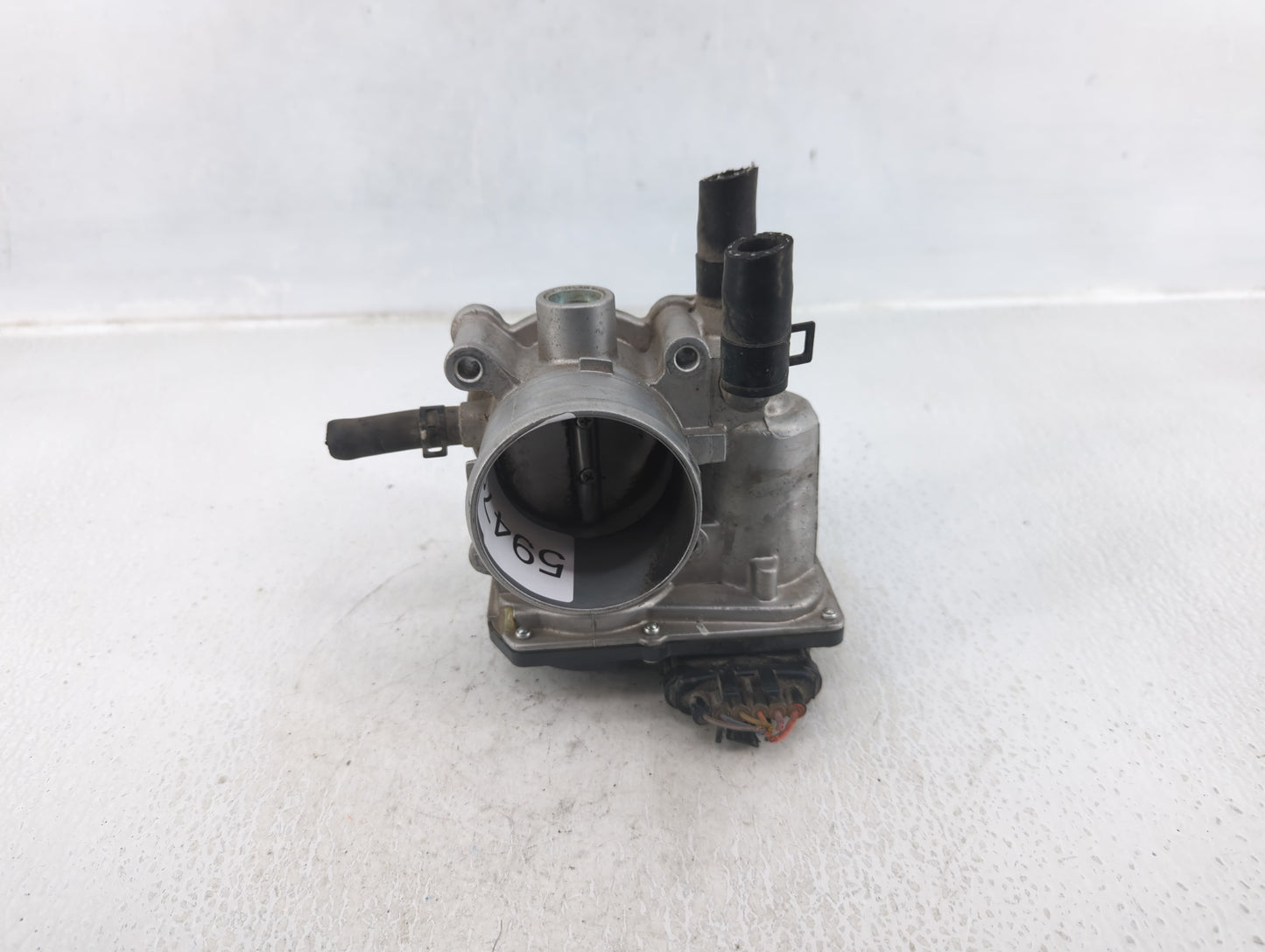2012-2019 Kia Soul Throttle Body P/N:35100-2B300 Fits Fits 2012 2013 2014 2015 2016 2017 2018 2019 OEM Used Auto Parts - Oem