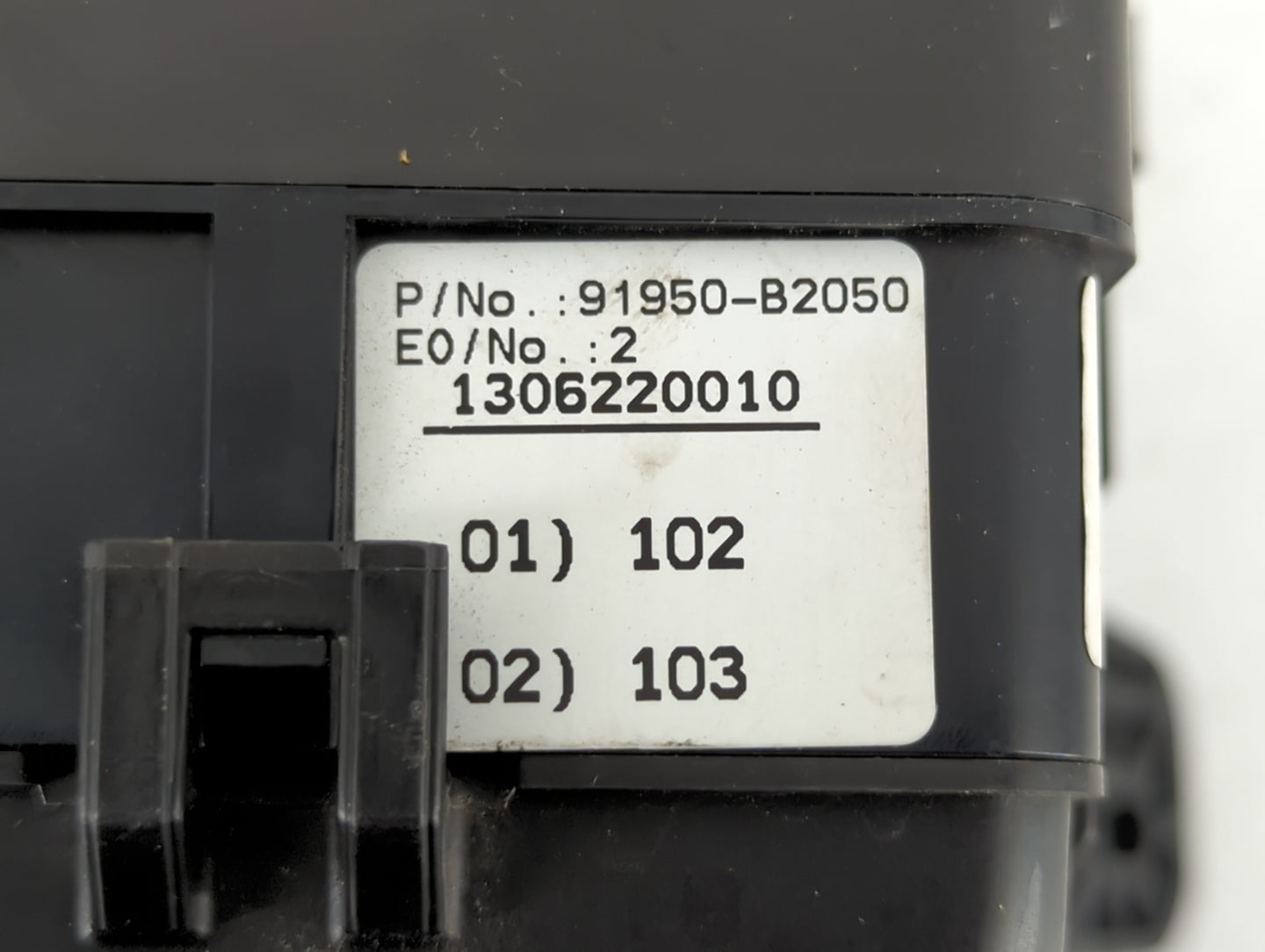 2014 Kia Soul Fusebox Fuse Box Panel Relay Module P/N:91419B2500 91950-B2050 Fits OEM Used Auto Parts - Oemusedautoparts1.co