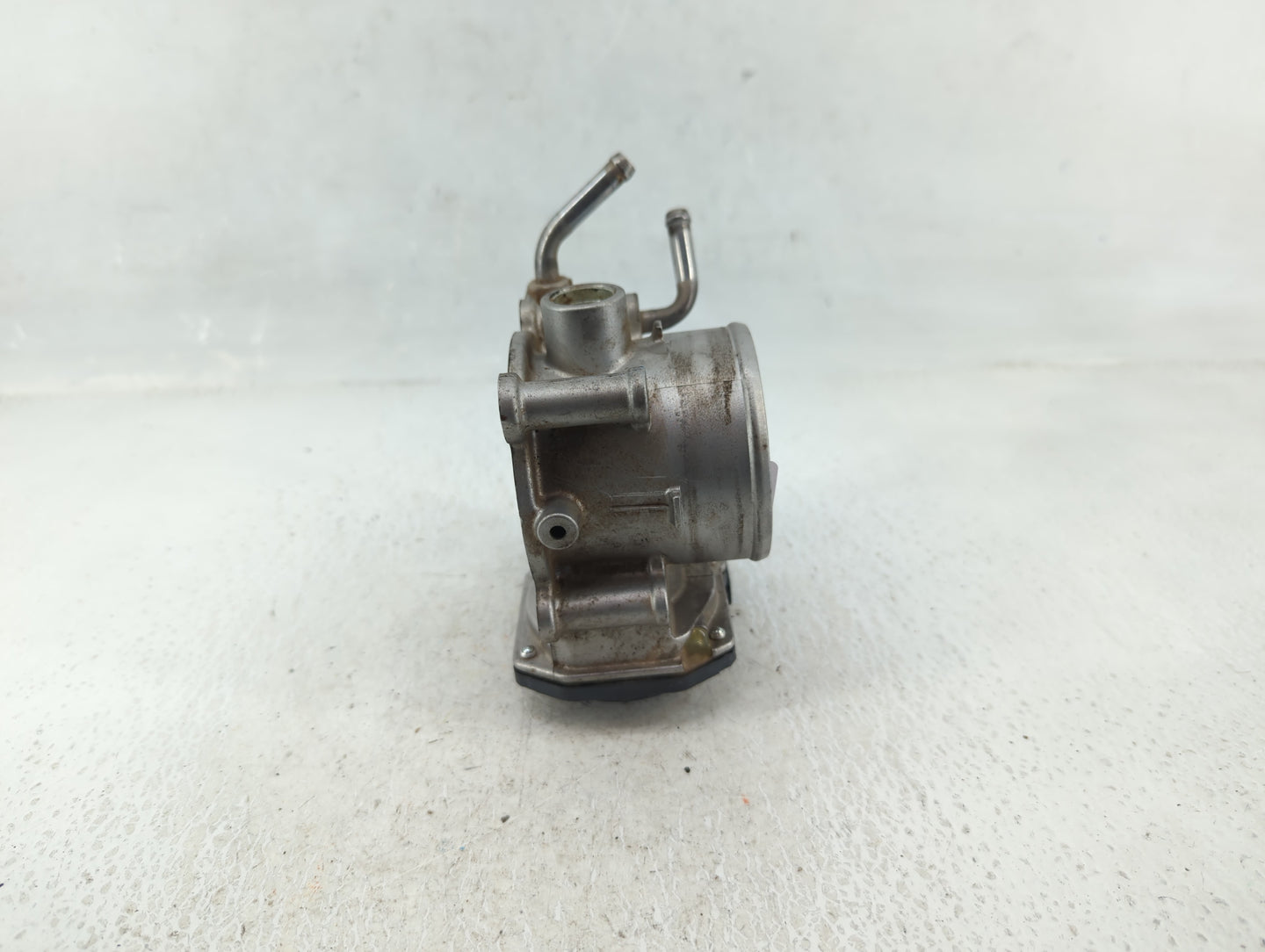 2014-2019 Kia Soul Throttle Body P/N:5323 10010 35100-2E000 Fits Fits 2011 2012 2013 2014 2015 2016 2017 2018 2019 2020 2021
