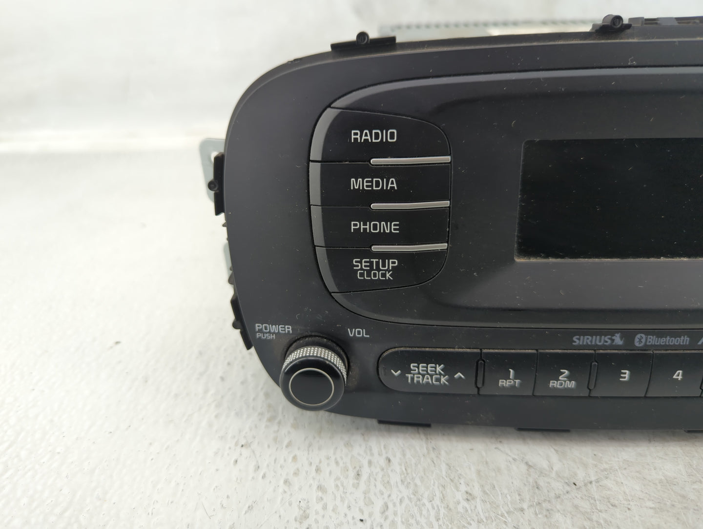 2014-2016 Kia Soul Am Fm Cd Player Radio Receiver - Oemusedautoparts1.com