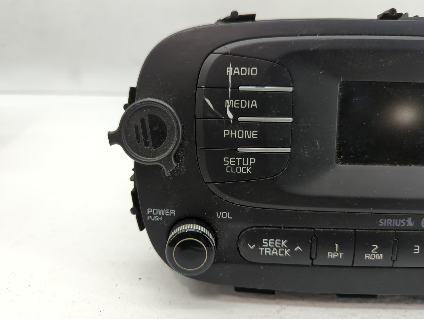 2014-2016 Kia Soul Radio AM FM Cd Player Receiver Replacement P/N:96170-B2090CA Fits Fits 2014 2015 2016 OEM Used Auto Parts