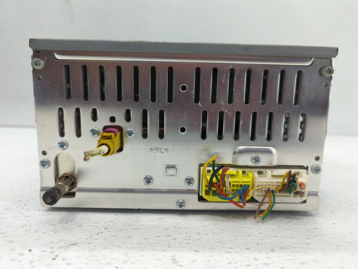 2014-2016 Kia Soul Radio AM FM Cd Player Receiver Replacement P/N:96170-B2090CA Fits Fits 2014 2015 2016 OEM Used Auto Parts