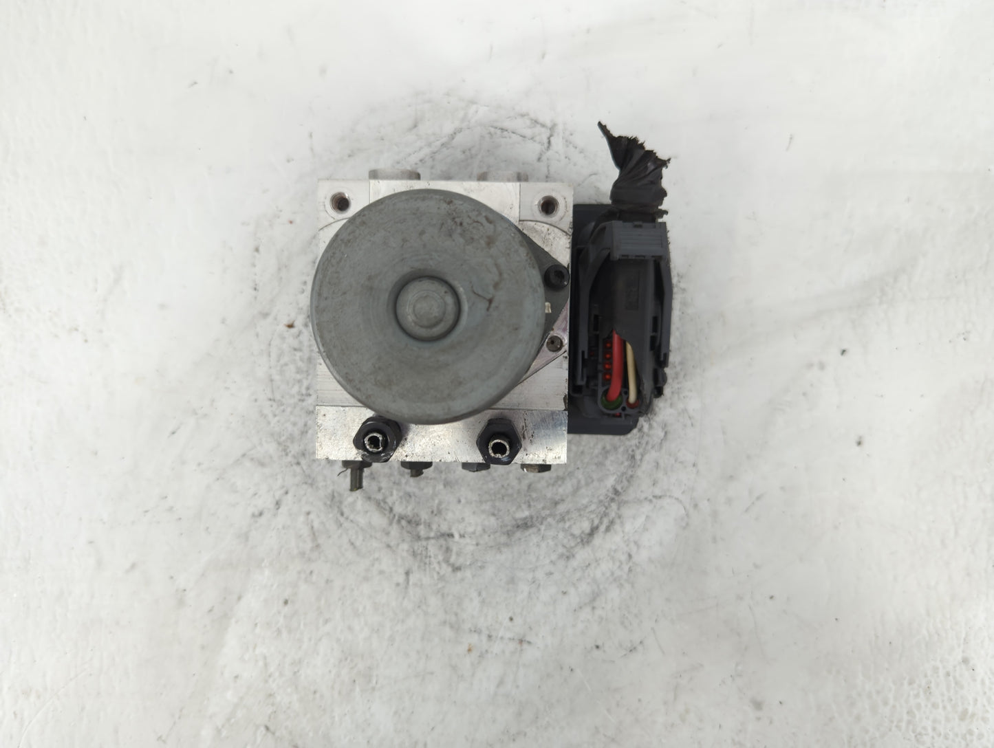 2014-2015 Kia Soul ABS Pump Control Module Replacement P/N:58020-B2560 B2589-20520 Fits Fits 2014 2015 OEM Used Auto Parts -