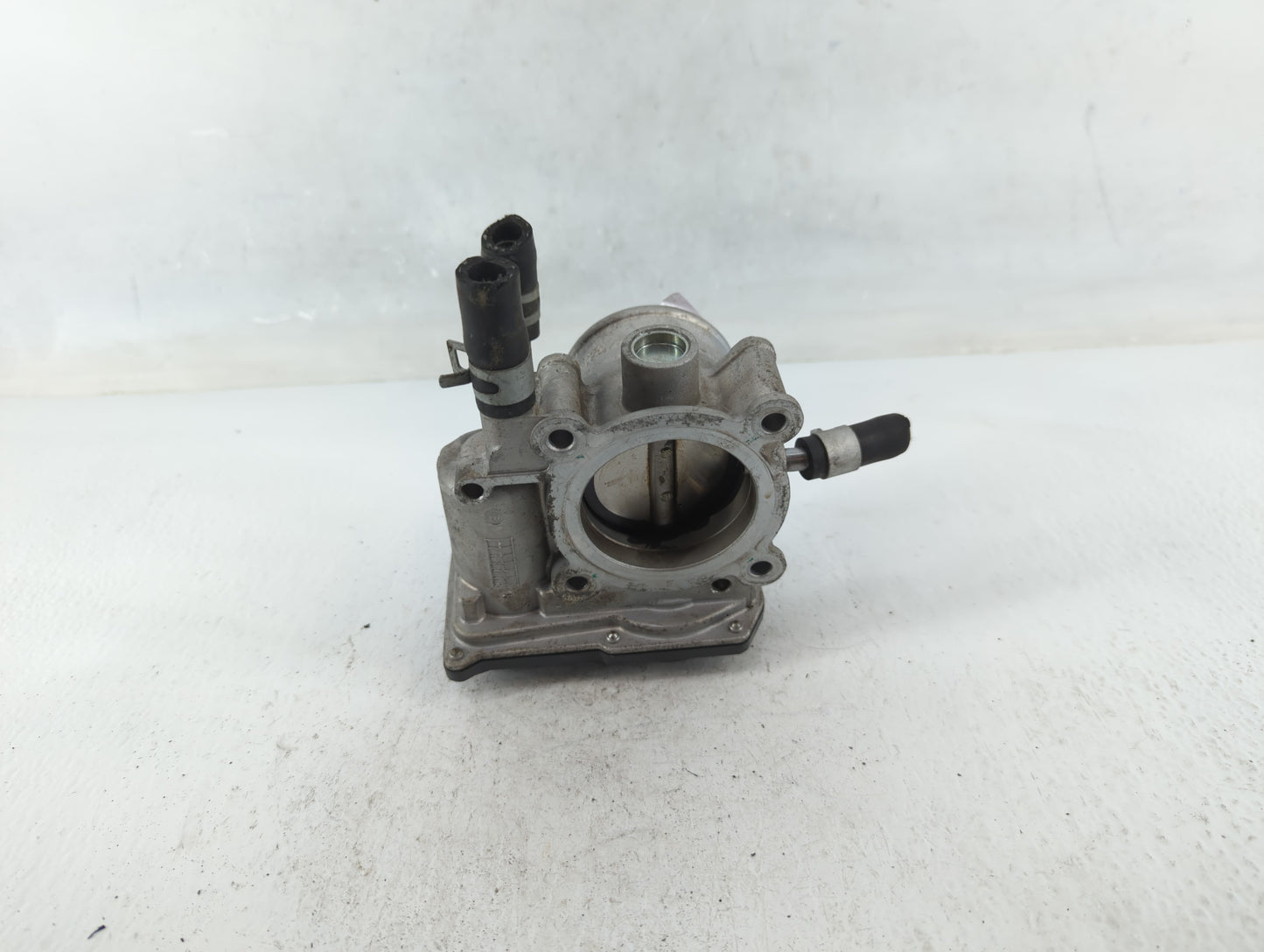 2012-2019 Kia Soul Throttle Body P/N:35100-28300 Fits Fits 2012 2013 2014 2015 2016 2017 2018 2019 OEM Used Auto Parts - Oem