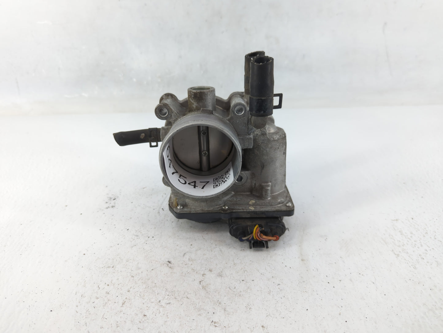 2014-2019 Kia Soul Throttle Body P/N:35100-2B300 Fits Fits 2011 2012 2013 2014 2015 2016 2017 2018 2019 2020 2021 OEM Used A