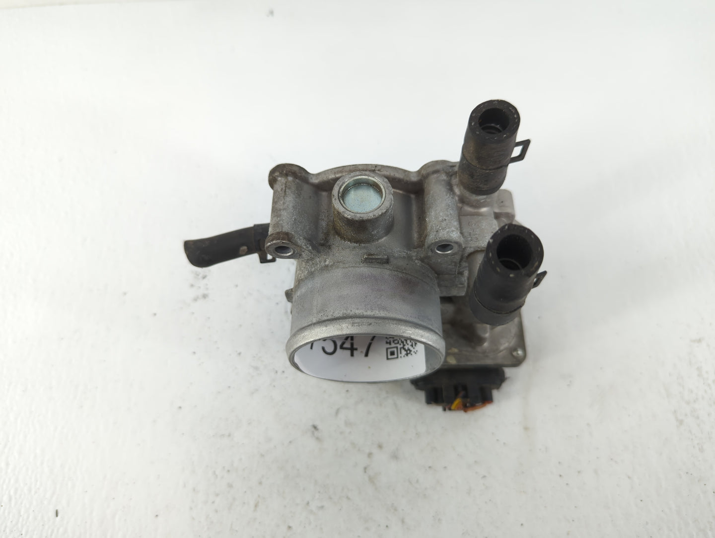 2014-2019 Kia Soul Throttle Body P/N:35100-2B300 Fits Fits 2011 2012 2013 2014 2015 2016 2017 2018 2019 2020 2021 OEM Used A
