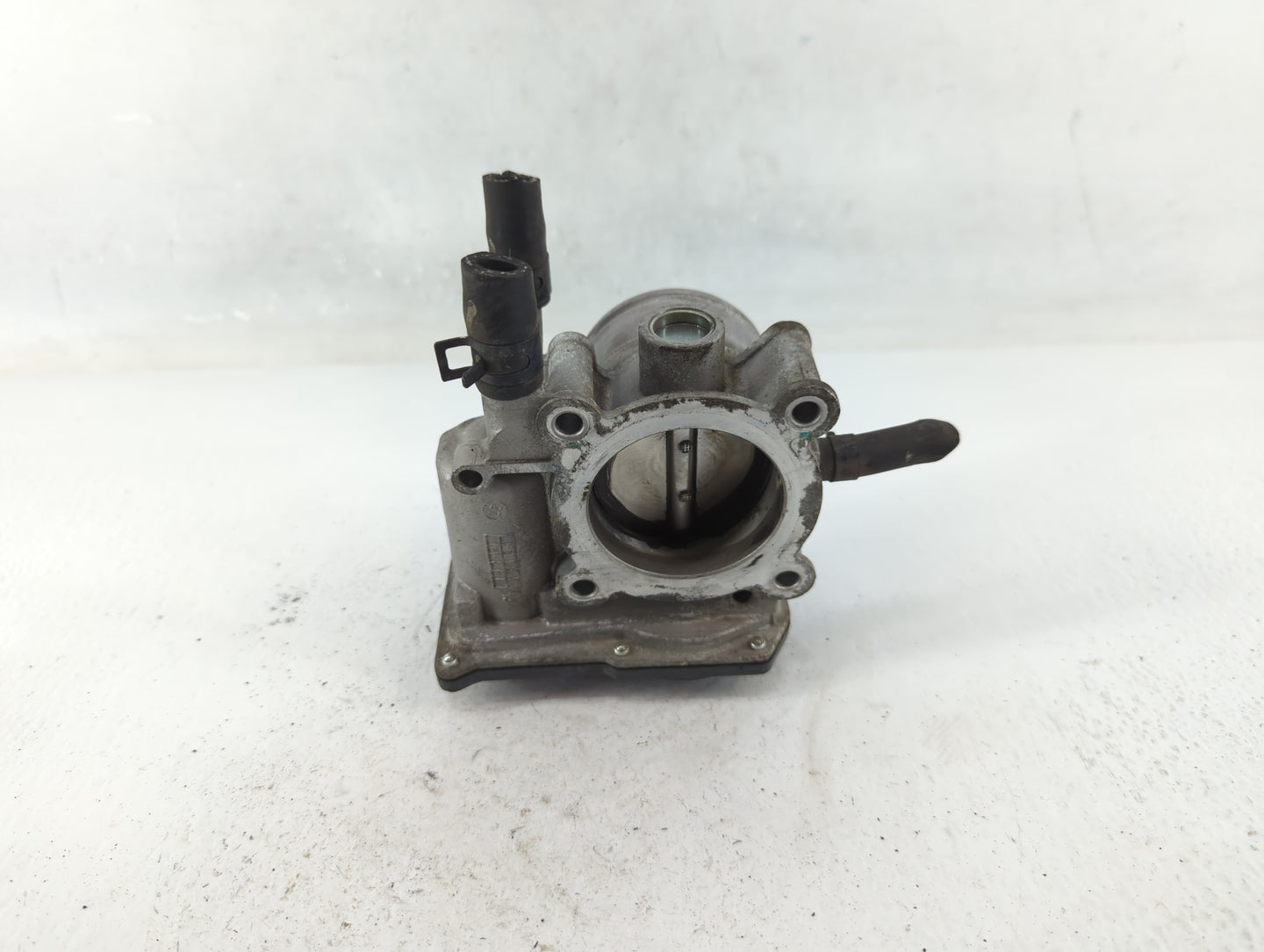2014-2019 Kia Soul Throttle Body P/N:35100-2B300 Fits Fits 2011 2012 2013 2014 2015 2016 2017 2018 2019 2020 2021 OEM Used A