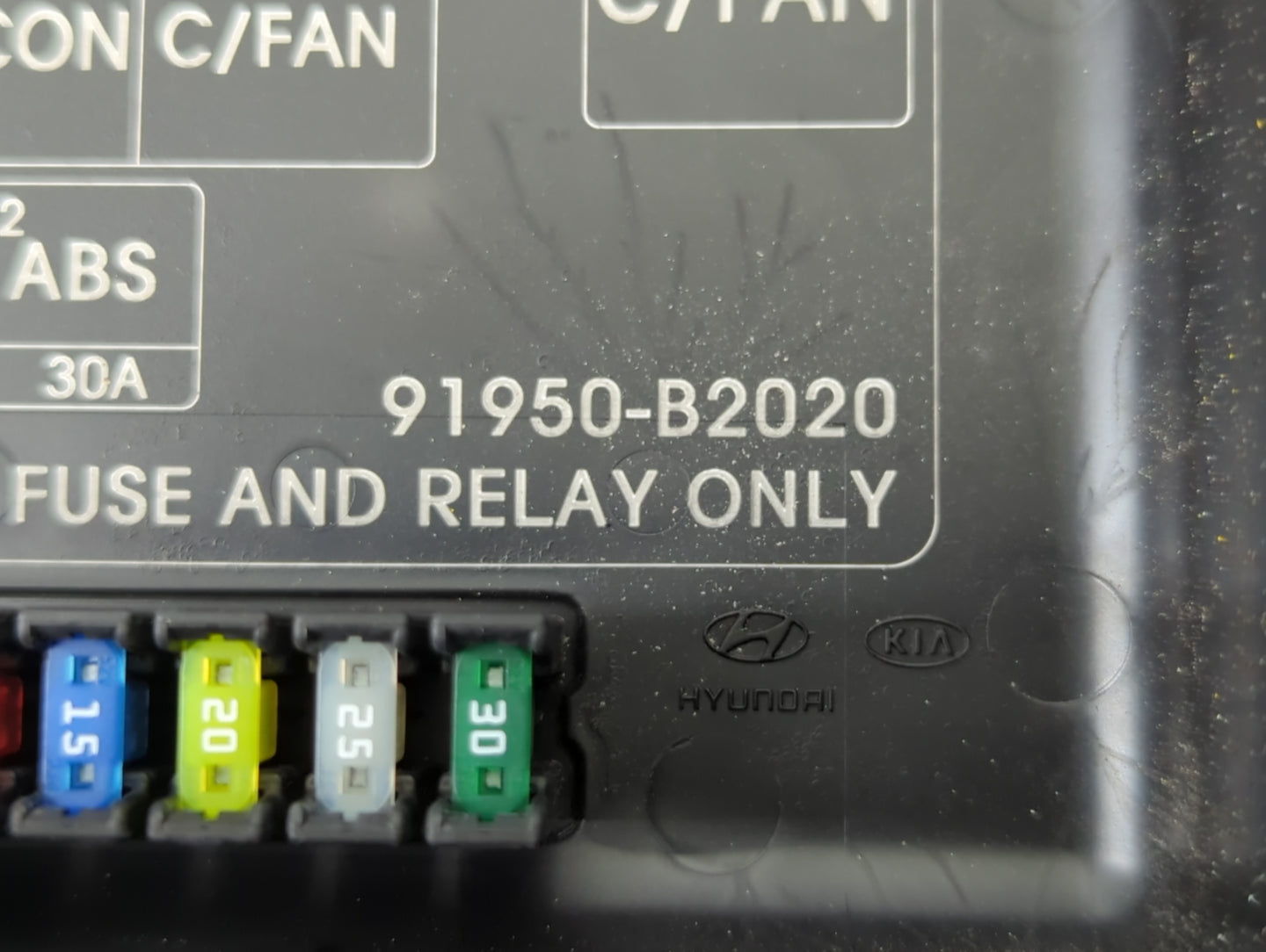 2014 Kia Soul Fusebox Fuse Box Panel Relay Module P/N:91950-B2020 Fits OEM Used Auto Parts - Oemusedautoparts1.com
