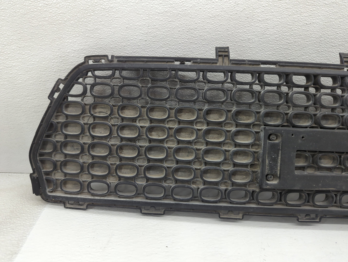 2014-2016 Kia Soul Front Grille Bumper Not Included - Oemusedautoparts1.com