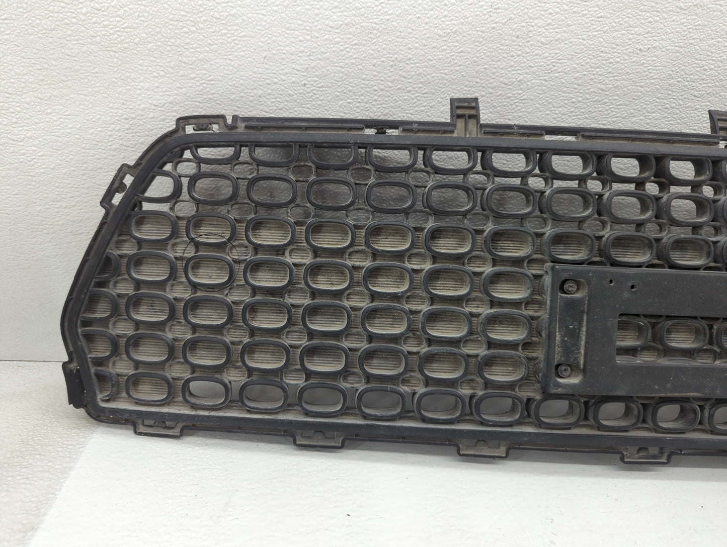 2014-2016 Kia Soul Front Grille Bumper Not Included - Oemusedautoparts1.com