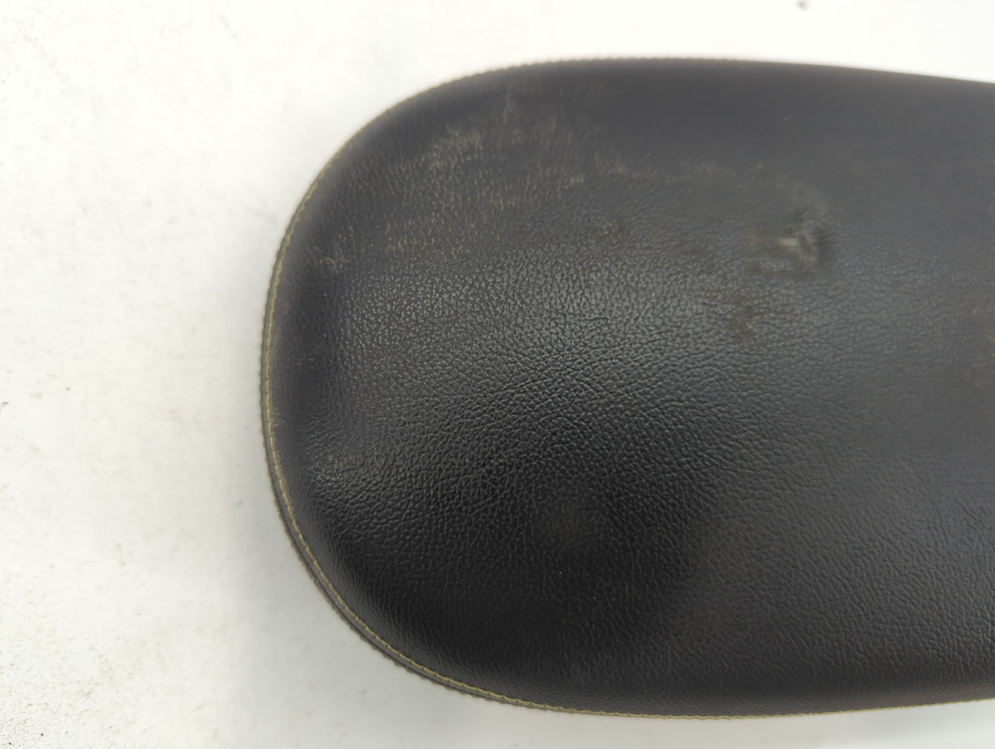 2014-2019 Kia Soul Center Console Armrest Cover Lid - Oemusedautoparts1.com
