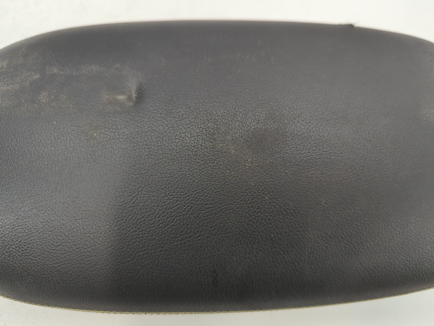 2014-2019 Kia Soul Center Console Armrest Cover Lid - Oemusedautoparts1.com