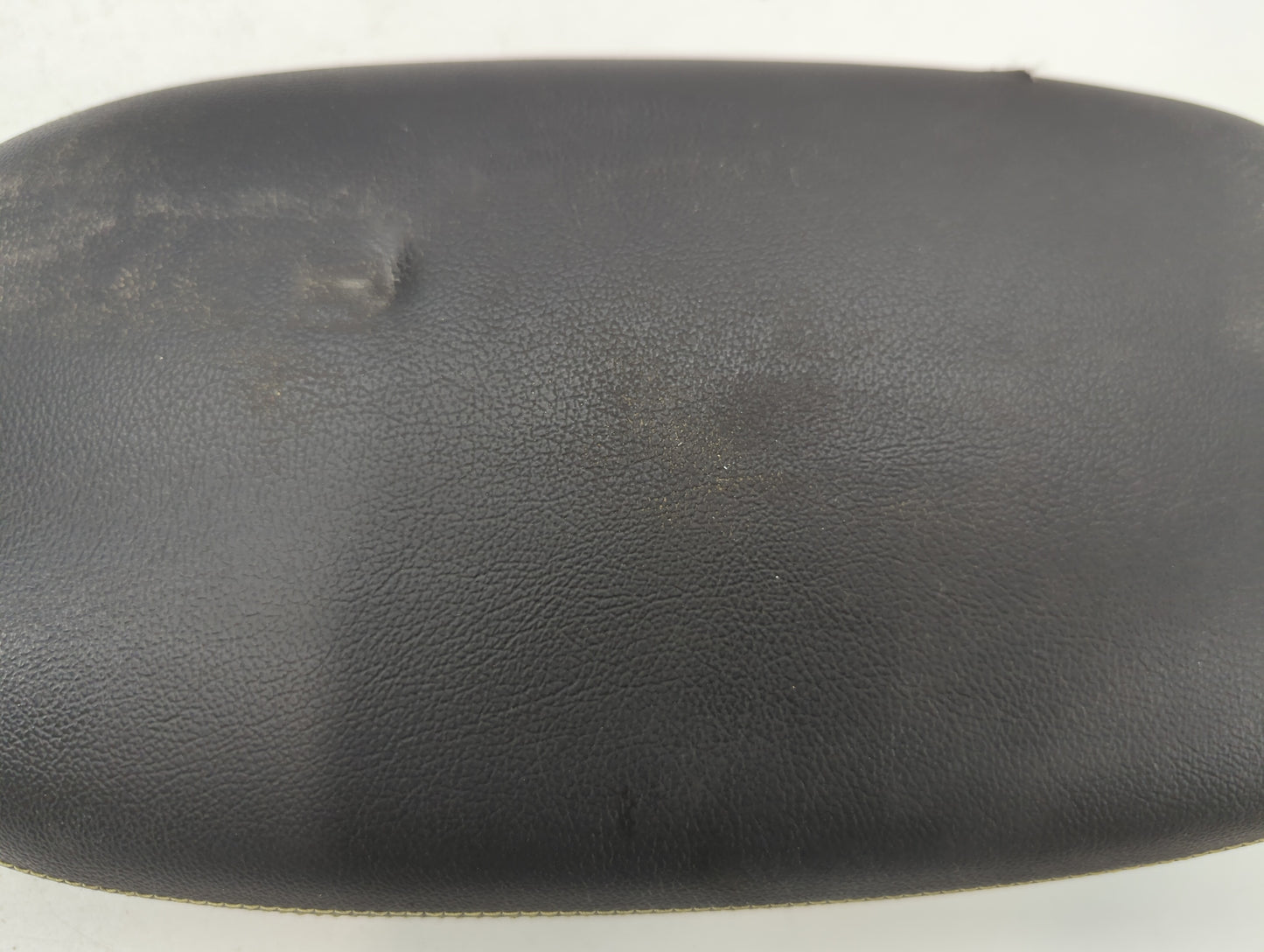 2014-2019 Kia Soul Center Console Armrest Cover Lid - Oemusedautoparts1.com