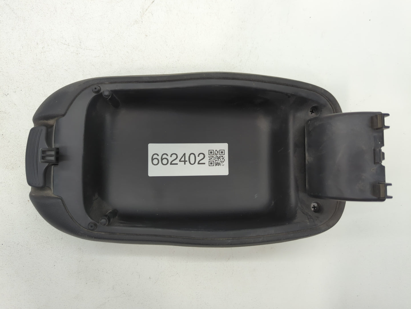 2014-2019 Kia Soul Center Console Armrest Cover Lid - Oemusedautoparts1.com