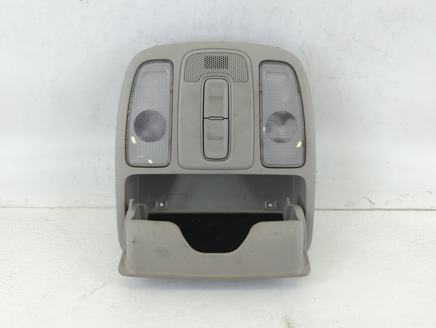 2014-2019 Kia Soul Overhead Roof Console 663467 - Oemusedautoparts1.com