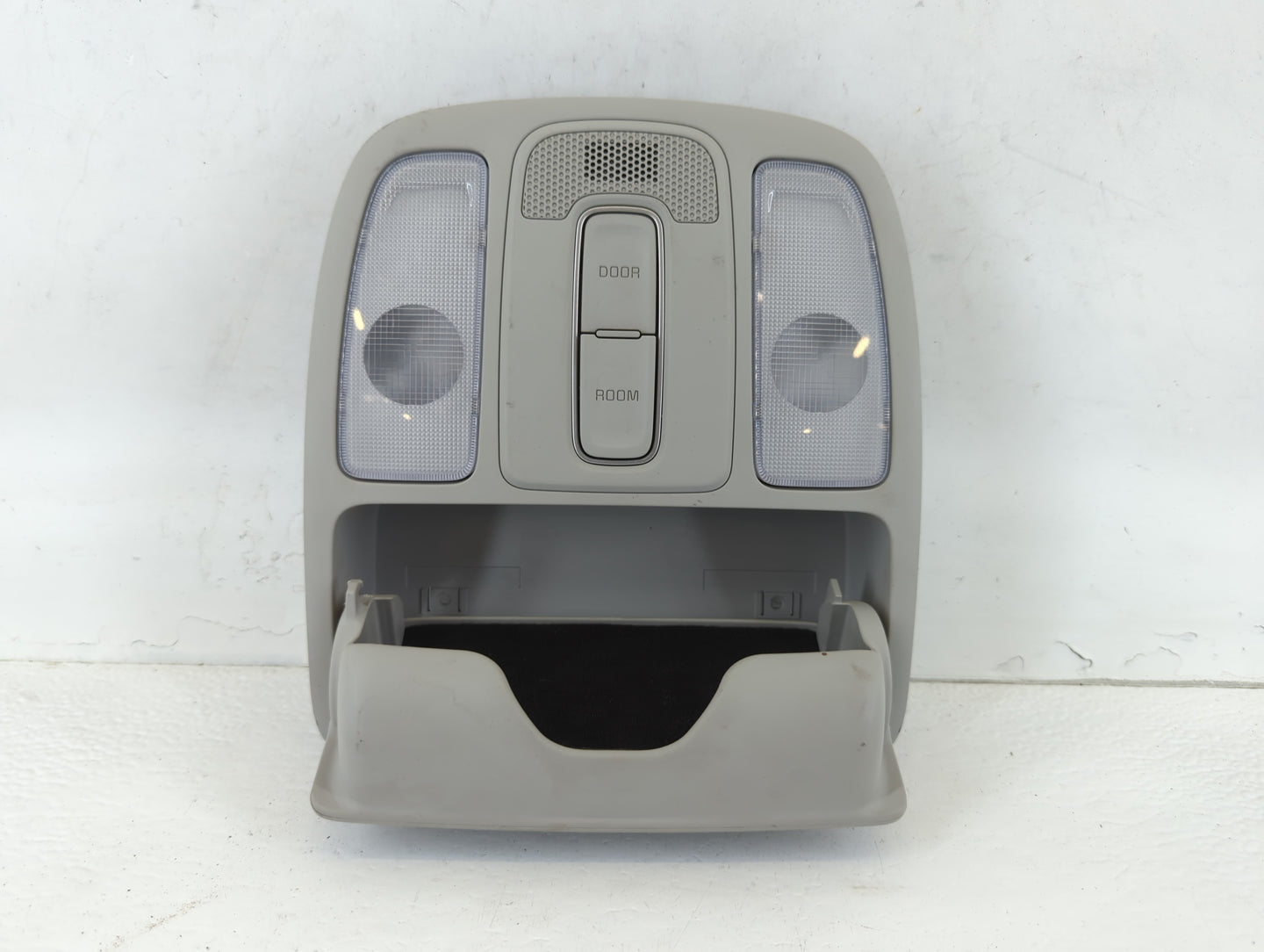 2014-2019 Kia Soul Overhead Roof Console 663497 - Oemusedautoparts1.com