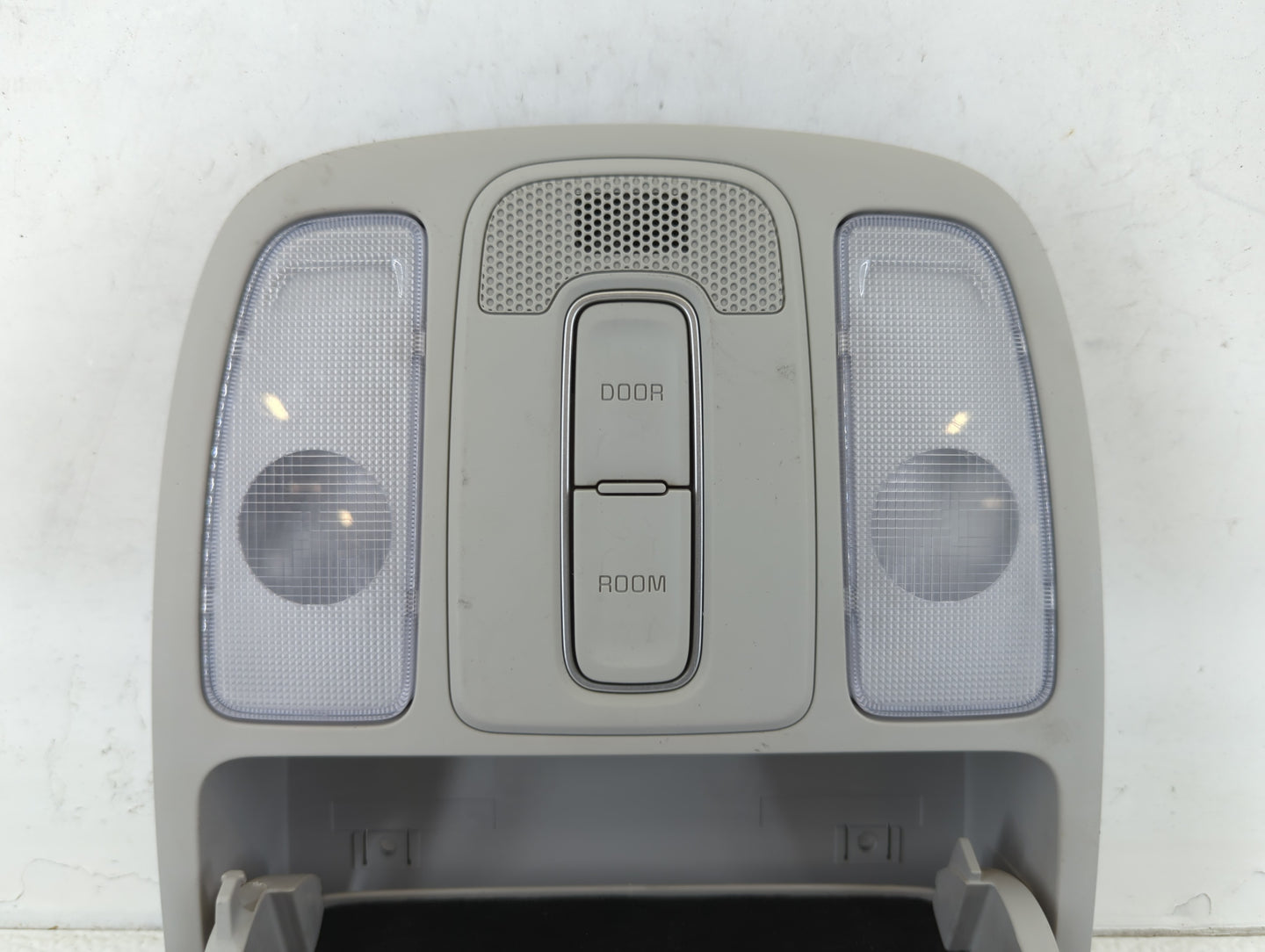 2014-2019 Kia Soul Overhead Roof Console 663497 - Oemusedautoparts1.com