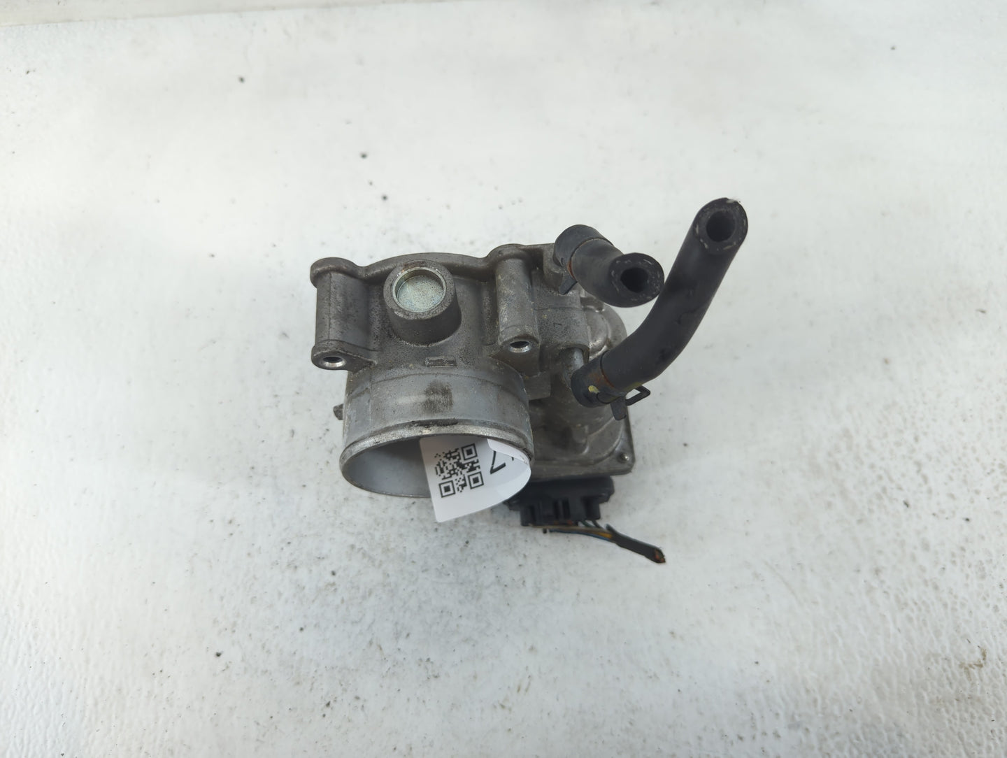 2014-2019 Kia Soul Throttle Body P/N:35100-2E000 Fits Fits 2011 2012 2013 2014 2015 2016 2017 2018 2019 2020 2021 OEM Used A