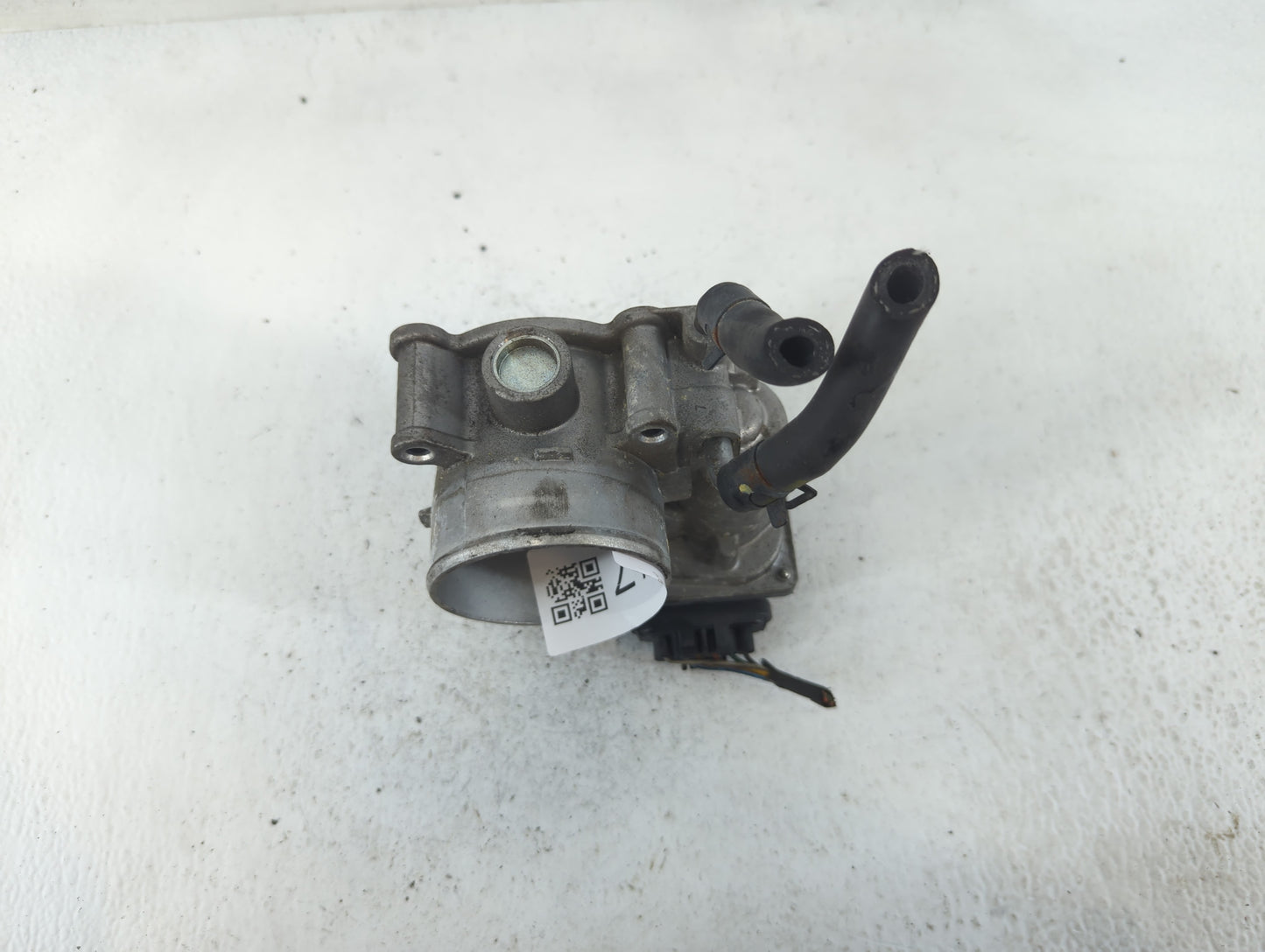 2014-2019 Kia Soul Throttle Body P/N:35100-2E000 Fits Fits 2011 2012 2013 2014 2015 2016 2017 2018 2019 2020 2021 OEM Used A