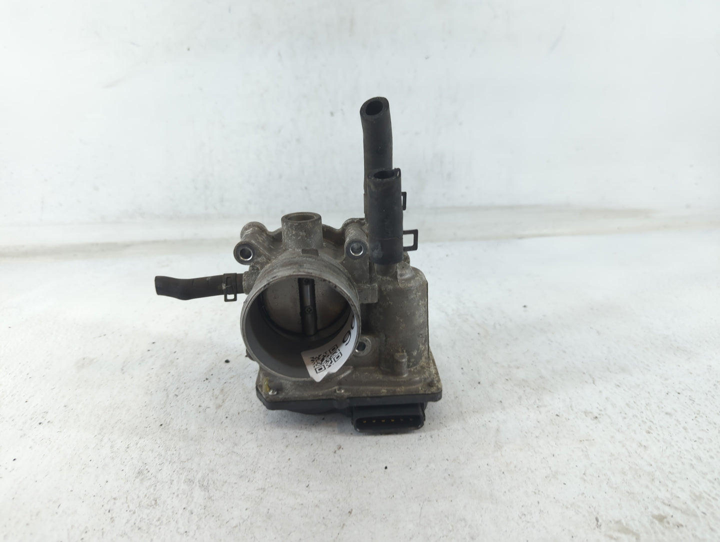 2012-2019 Kia Soul Throttle Body P/N:5302 11Q20 35100-2B300 Fits Fits 2012 2013 2014 2015 2016 2017 2018 2019 OEM Used Auto 