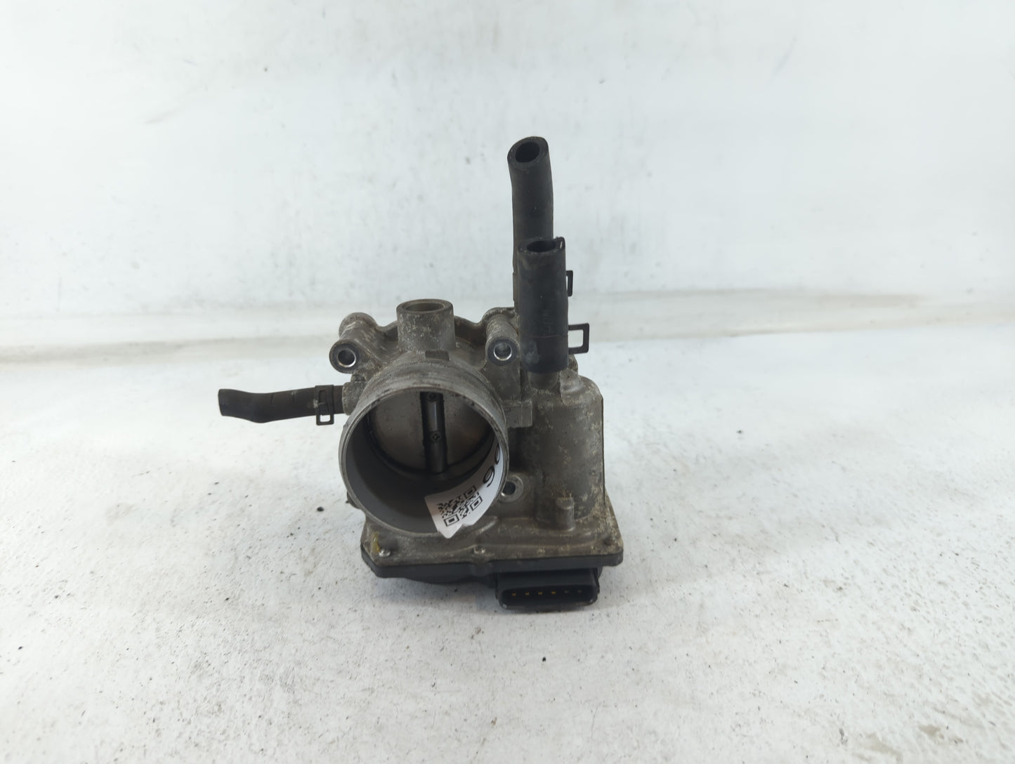 2012-2019 Kia Soul Throttle Body P/N:5302 11Q20 35100-2B300 Fits Fits 2012 2013 2014 2015 2016 2017 2018 2019 OEM Used Auto 