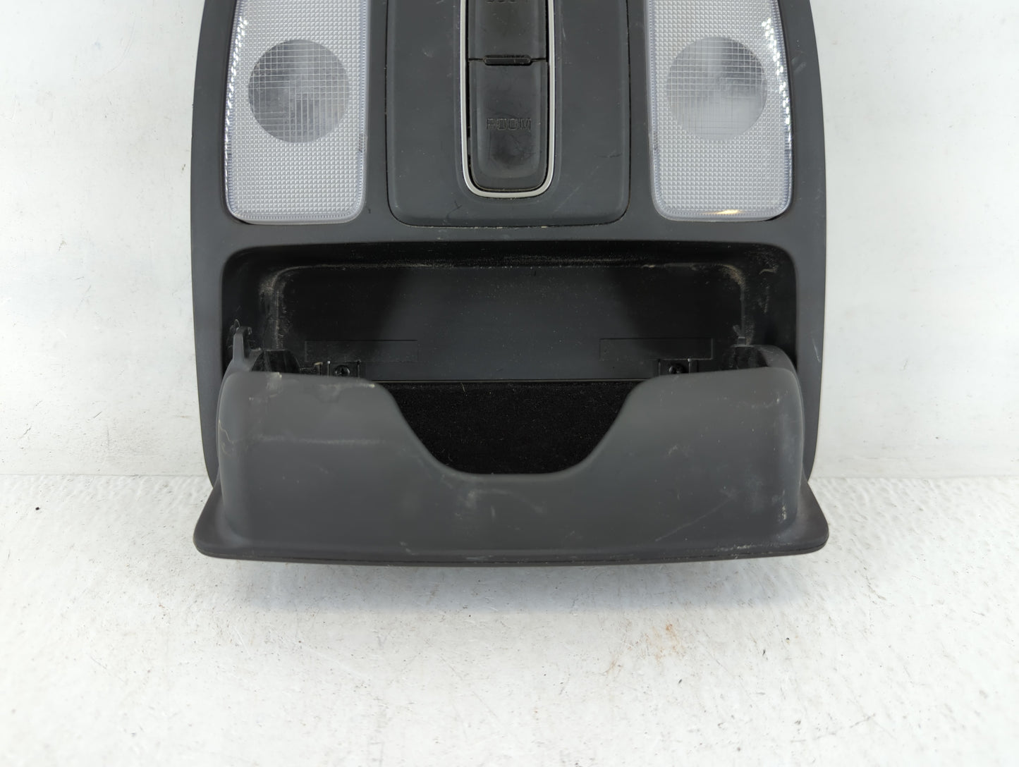 2014-2019 Kia Soul Overhead Roof Console 705981 - Oemusedautoparts1.com