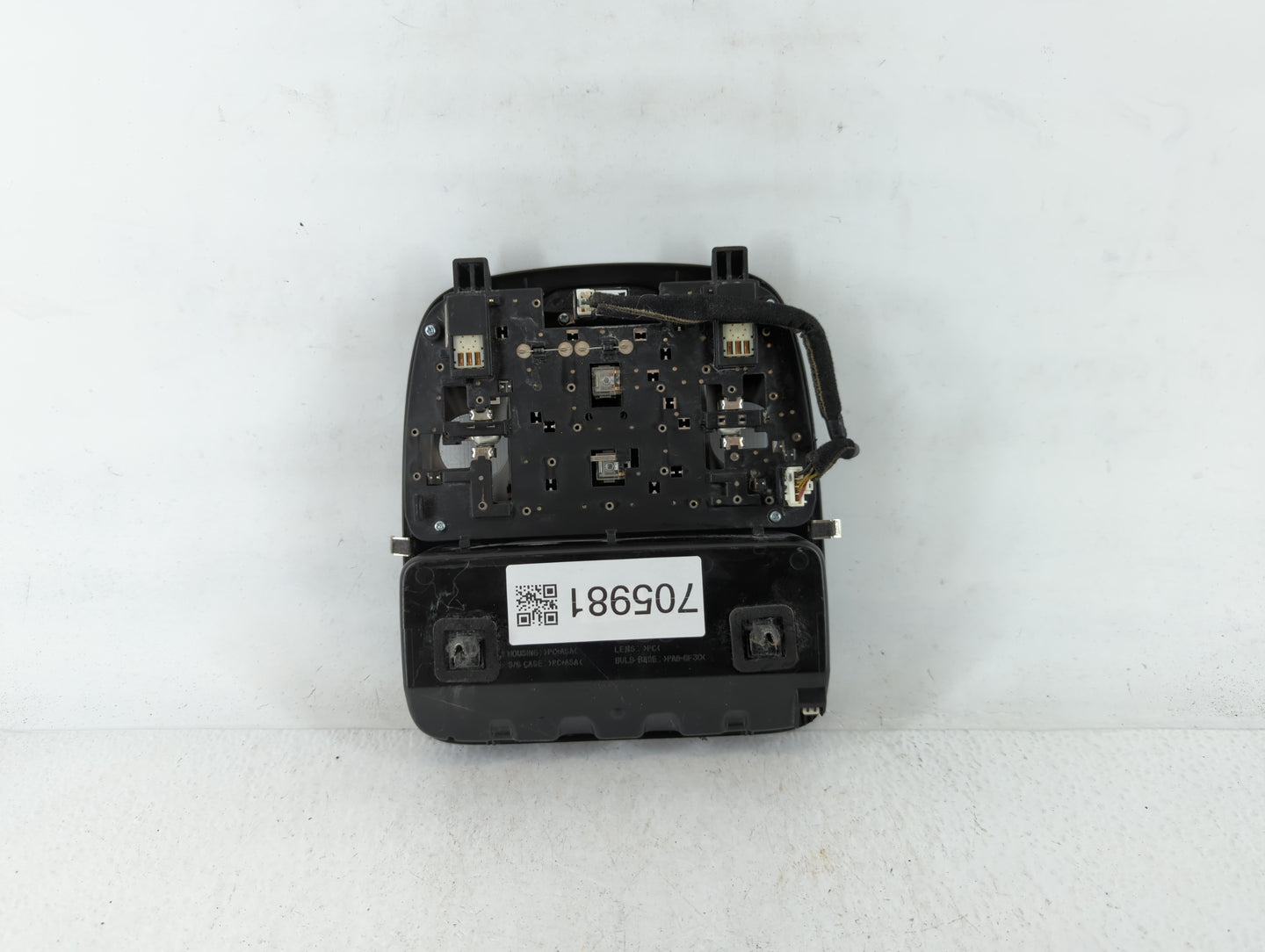 2014-2019 Kia Soul Overhead Roof Console 705981 - Oemusedautoparts1.com