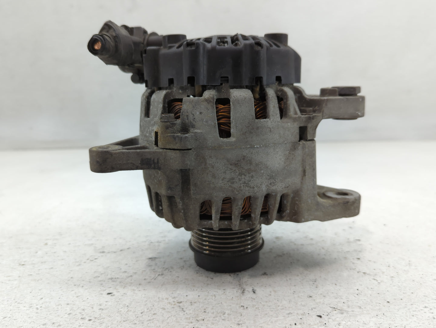 2012-2015 Kia Soul Alternator Replacement Generator Charging Assembly Engine OEM P/N:37300-2E300 2610819 Fits OEM Used Auto 