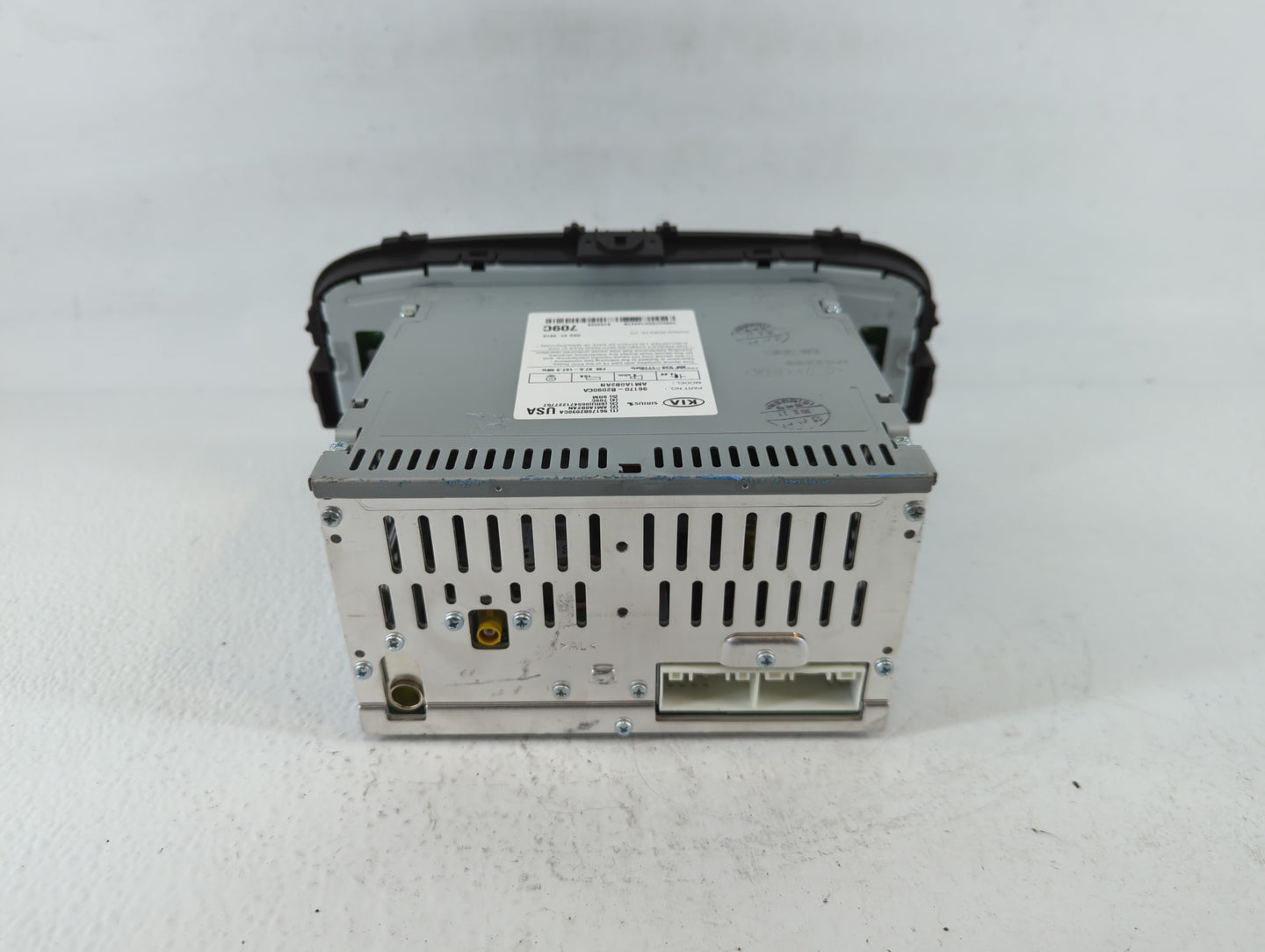 2014-2016 Kia Soul Radio AM FM Cd Player Receiver Replacement P/N:96170-B2090CA Fits Fits 2014 2015 2016 OEM Used Auto Parts