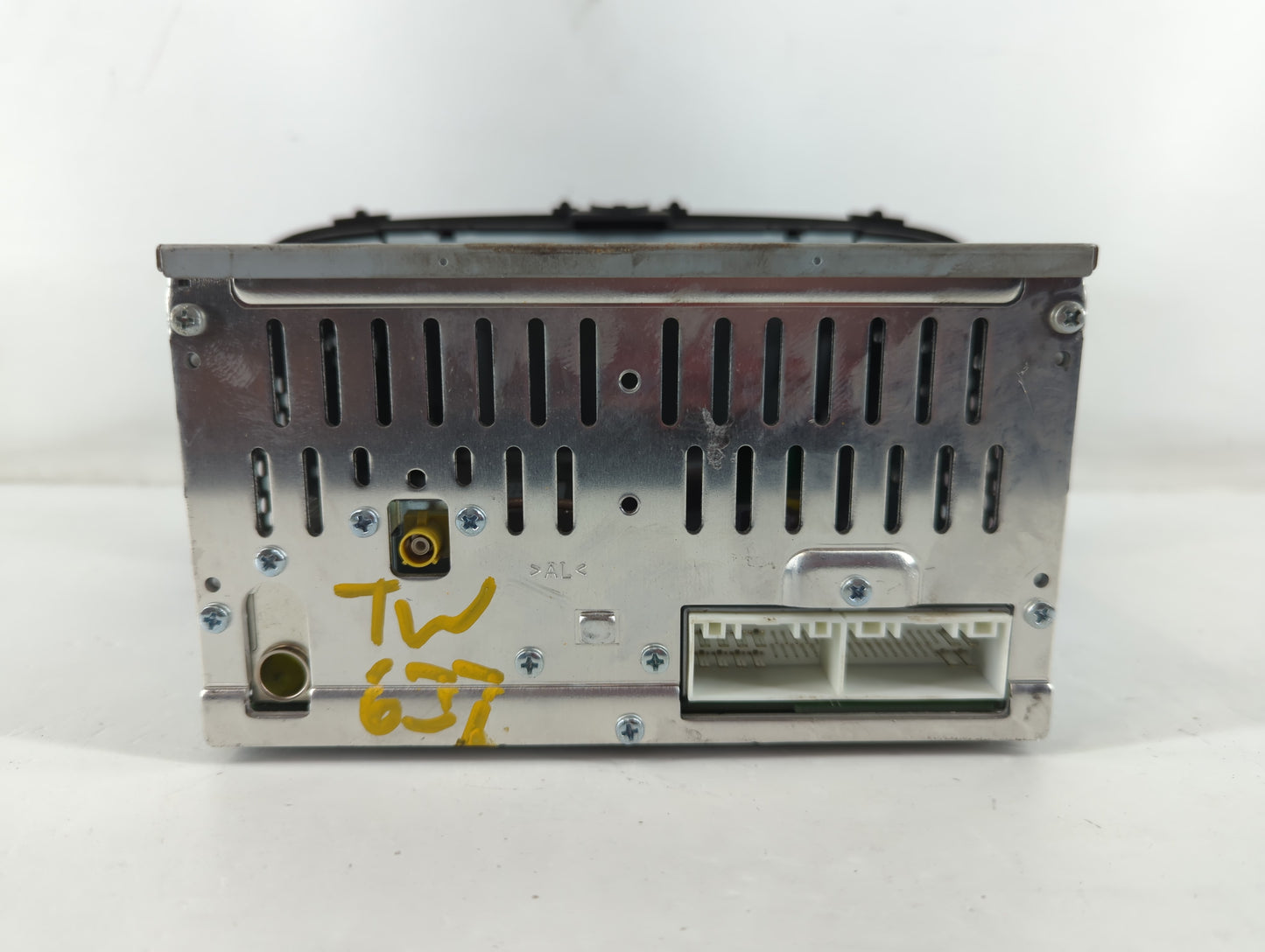 2014-2016 Kia Soul Radio AM FM Cd Player Receiver Replacement P/N:96170-B2090CA Fits Fits 2014 2015 2016 OEM Used Auto Parts