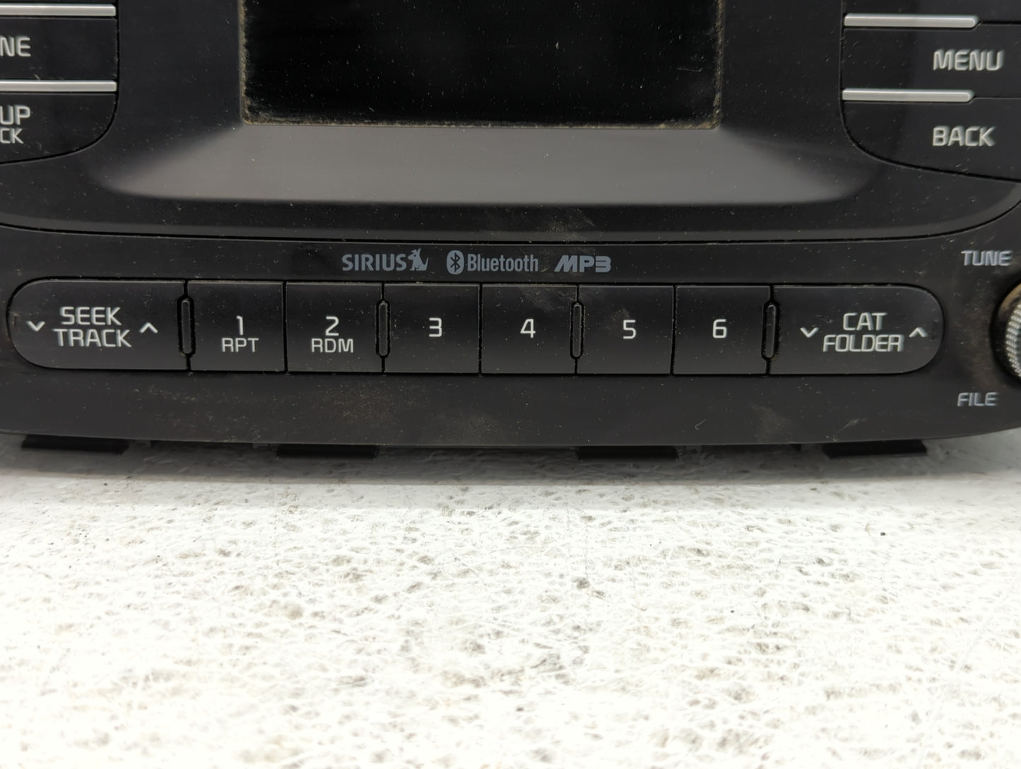 2014-2016 Kia Soul Am Fm Cd Player Radio Receiver - Oemusedautoparts1.com