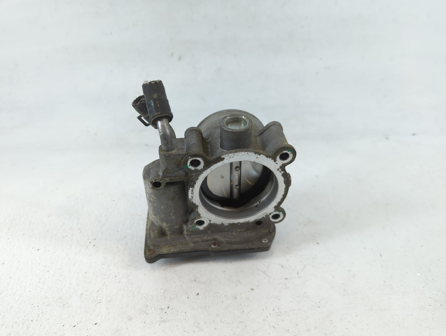 2014-2019 Kia Soul Throttle Body P/N:35100-2E000 Fits Fits 2011 2012 2013 2014 2015 2016 2017 2018 2019 2020 2021 OEM Used A