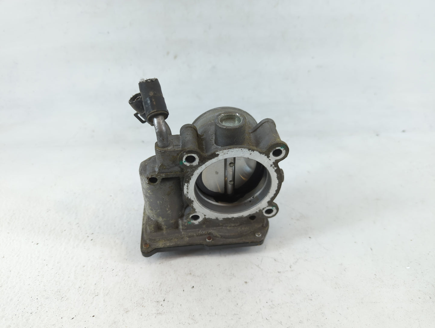 2014-2019 Kia Soul Throttle Body P/N:35100-2E000 Fits Fits 2011 2012 2013 2014 2015 2016 2017 2018 2019 2020 2021 OEM Used A