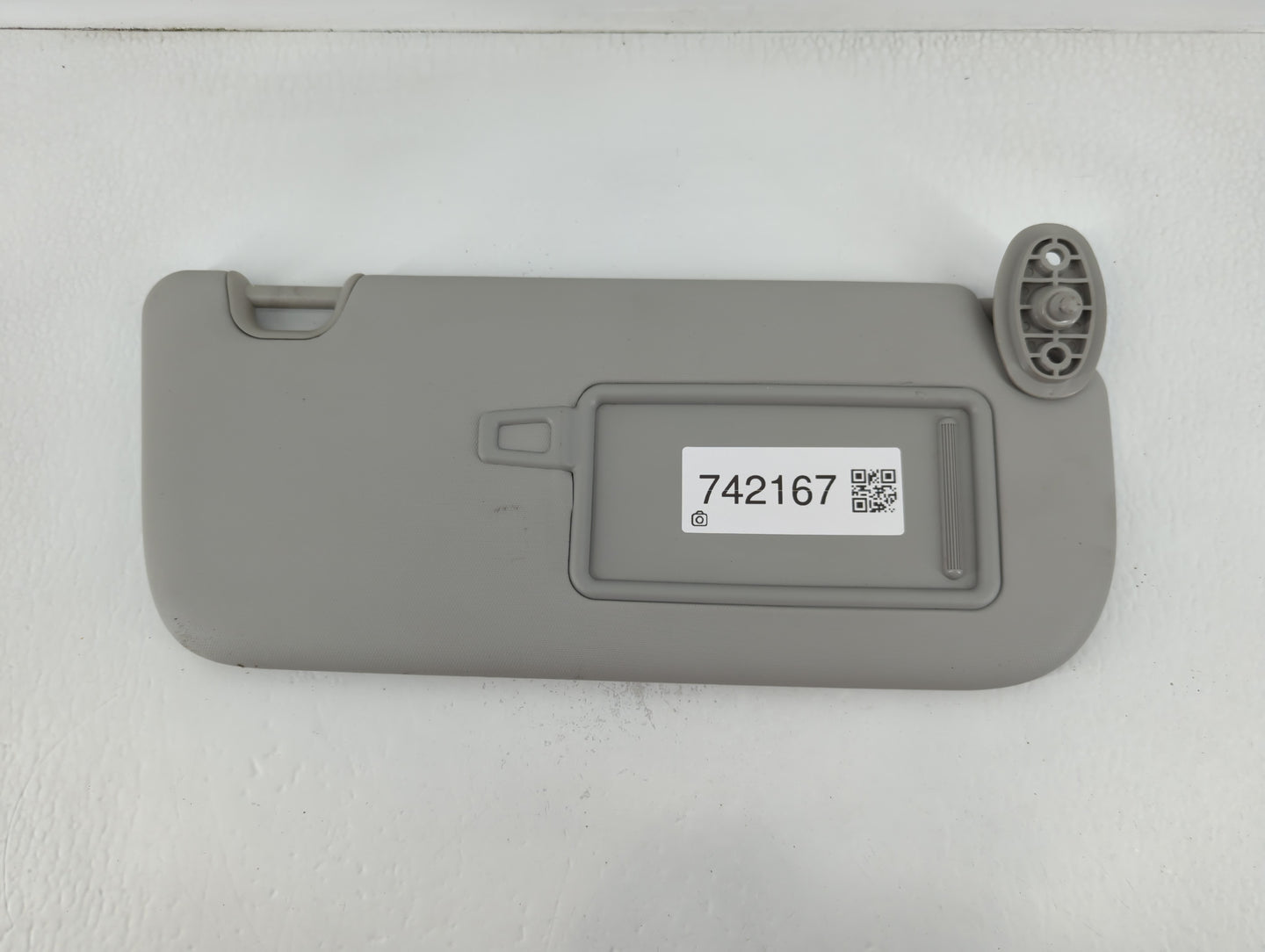 2014-2019 Kia Soul Sun Visor Shade Replacement Passenger Right Mirror Fits Fits 2014 2015 2016 2017 2018 2019 OEM Used Auto 