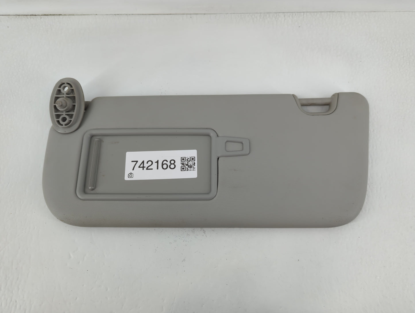 2014-2019 Kia Soul Sun Visor Shade Replacement Driver Left Mirror Fits Fits 2014 2015 2016 2017 2018 2019 OEM Used Auto Part