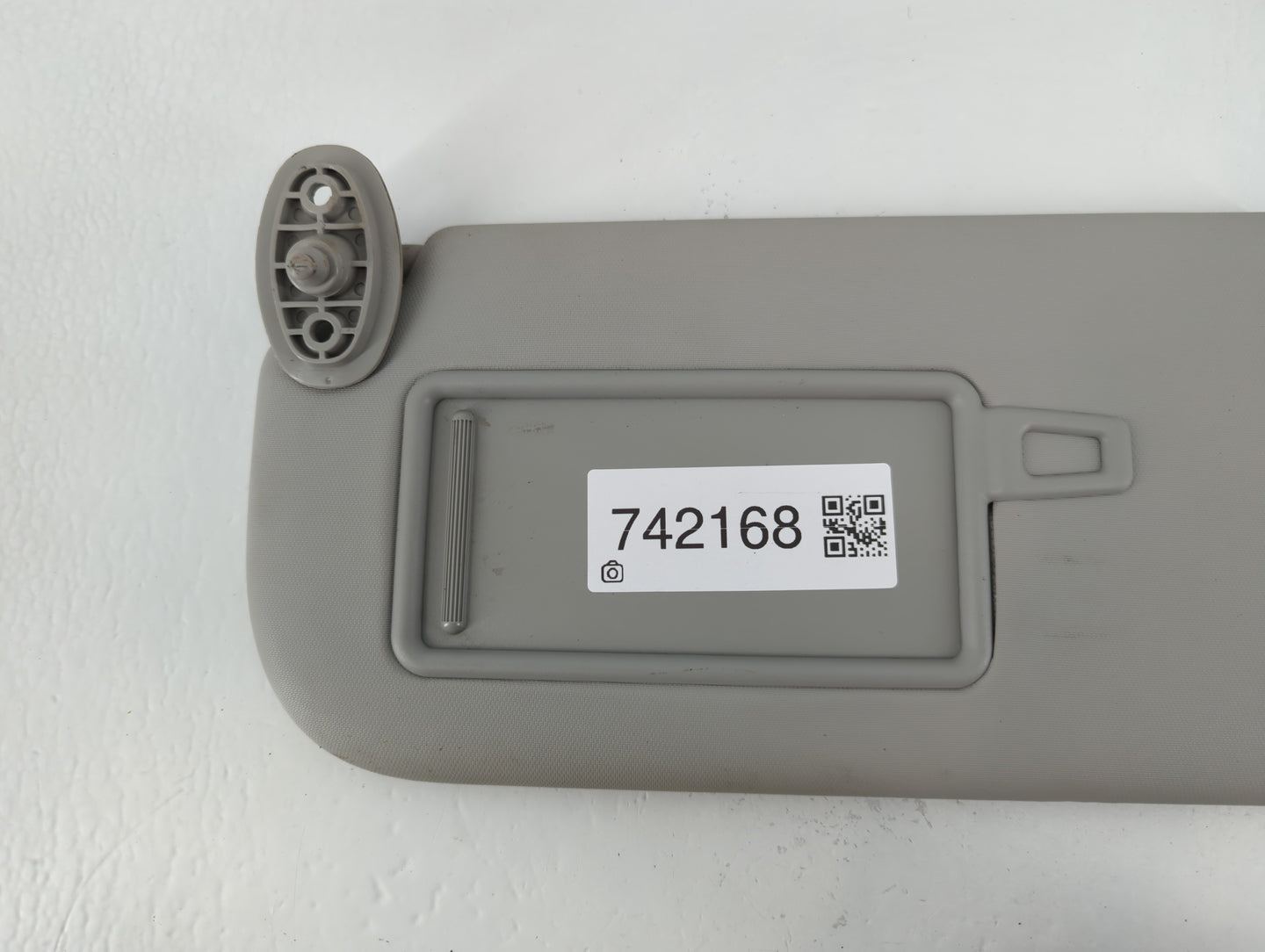 2014-2019 Kia Soul Sun Visor Shade Replacement Driver Left Mirror Fits Fits 2014 2015 2016 2017 2018 2019 OEM Used Auto Part