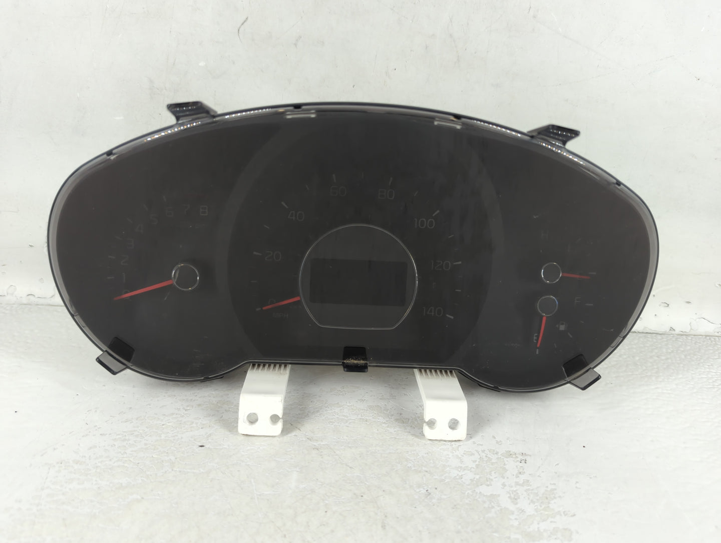 2014-2015 Kia Soul Instrument Cluster Speedometer Gauges P/N:94006-B2530 Fits Fits 2014 2015 OEM Used Auto Parts - Oemusedau