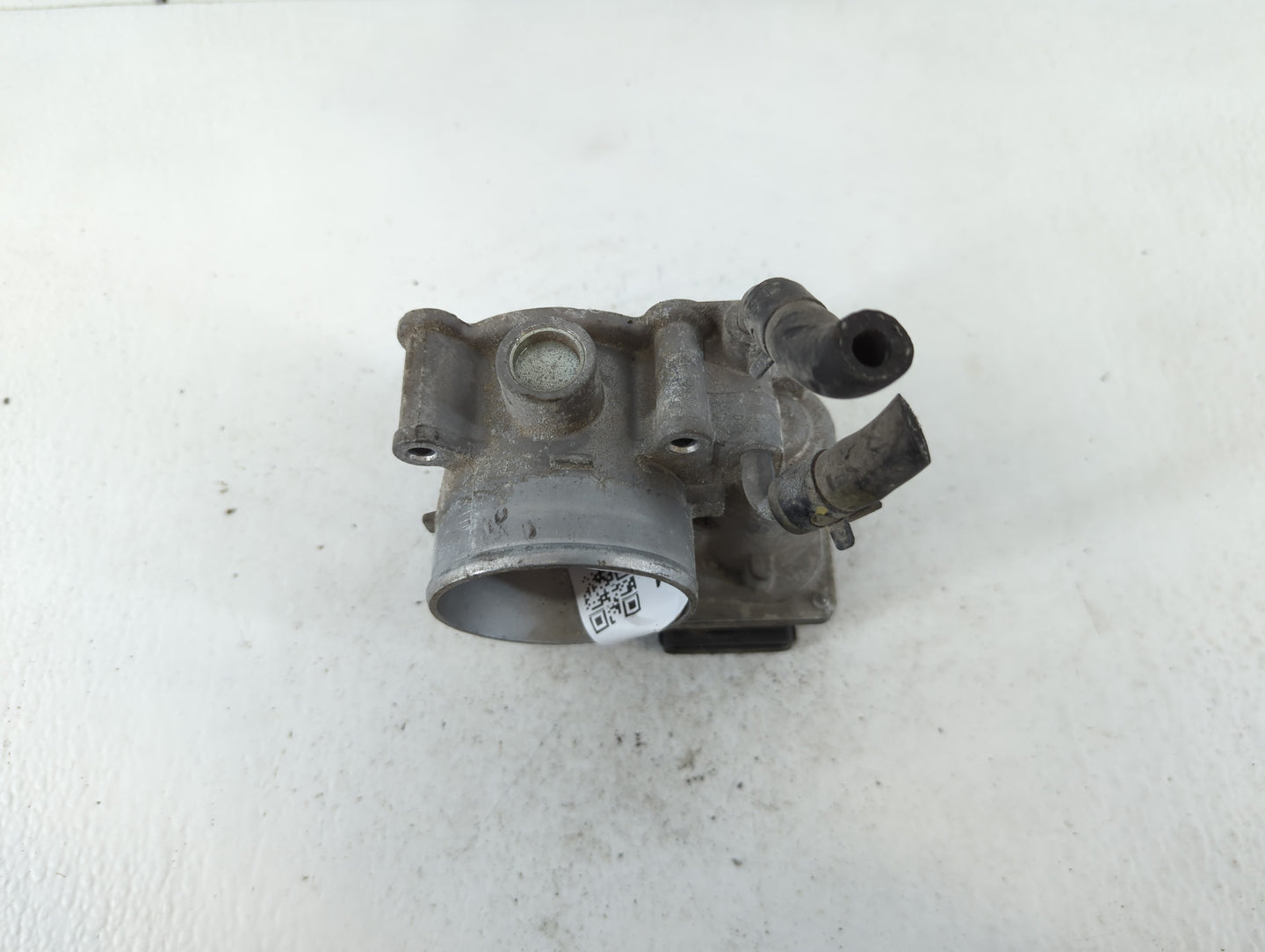 2014-2019 Kia Soul Throttle Body P/N:35100-2E000 Fits Fits 2011 2012 2013 2014 2015 2016 2017 2018 2019 2020 2021 OEM Used A