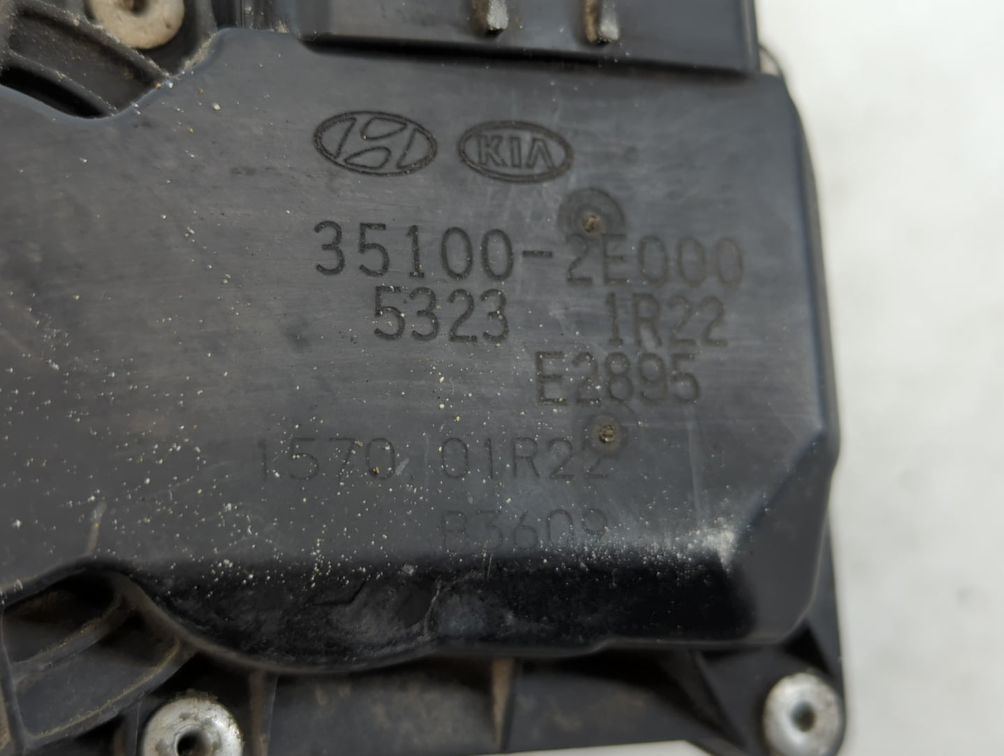 2014-2019 Kia Soul Throttle Body P/N:35100-2E000 Fits Fits 2011 2012 2013 2014 2015 2016 2017 2018 2019 2020 2021 OEM Used A