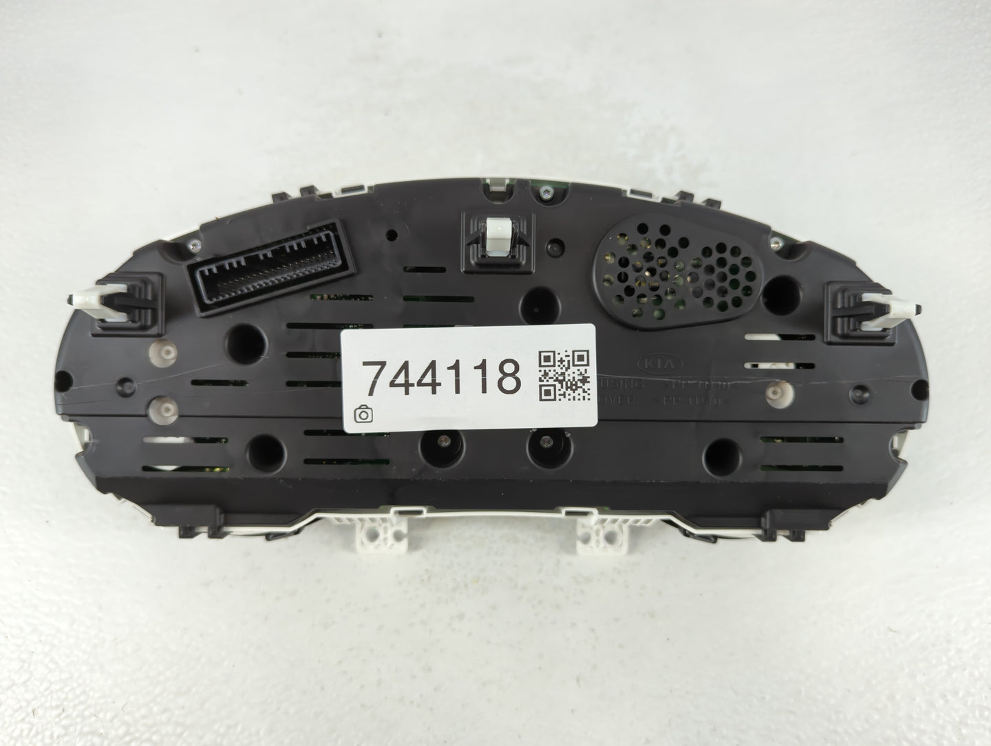 2014-2015 Kia Soul Instrument Cluster Speedometer Gauges P/N:94006-B2540 Fits Fits 2014 2015 OEM Used Auto Parts - Oemusedau