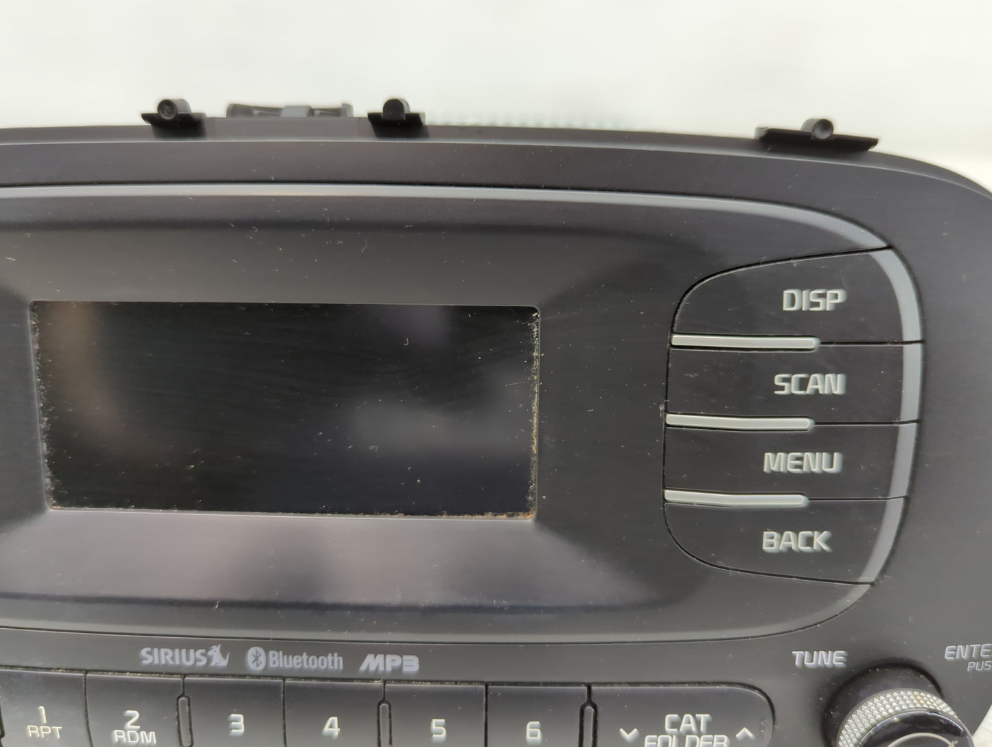 2014-2016 Kia Soul Am Fm Cd Player Radio Receiver - Oemusedautoparts1.com