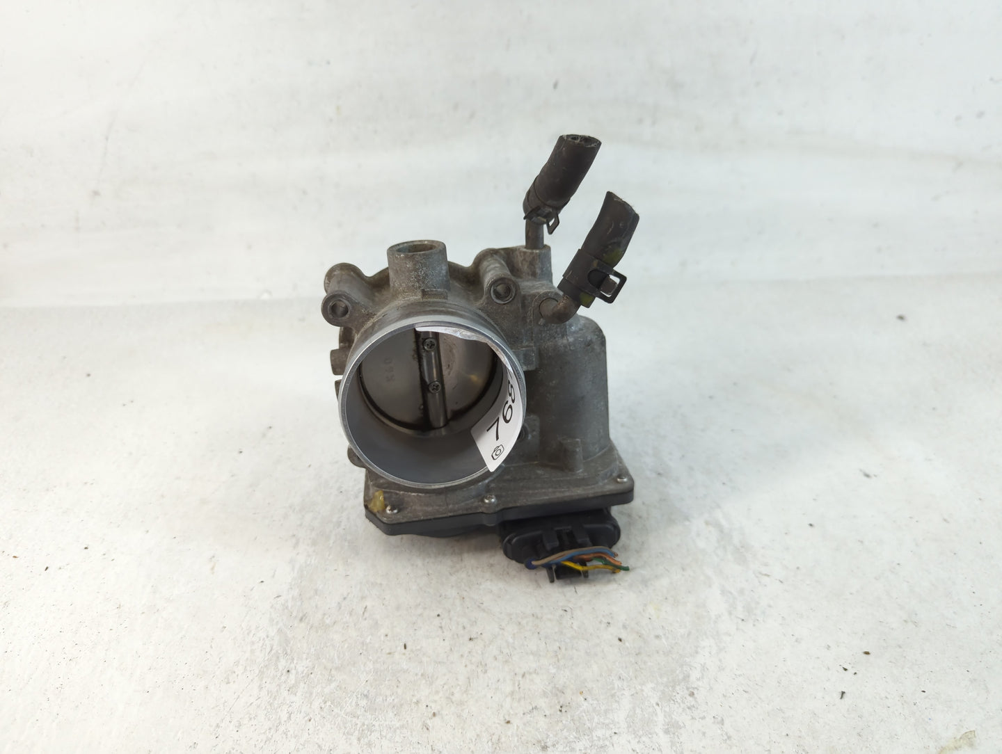 2014-2019 Kia Soul Throttle Body P/N:35100-2E000 Fits Fits 2011 2012 2013 2014 2015 2016 2017 2018 2019 2020 2021 OEM Used A