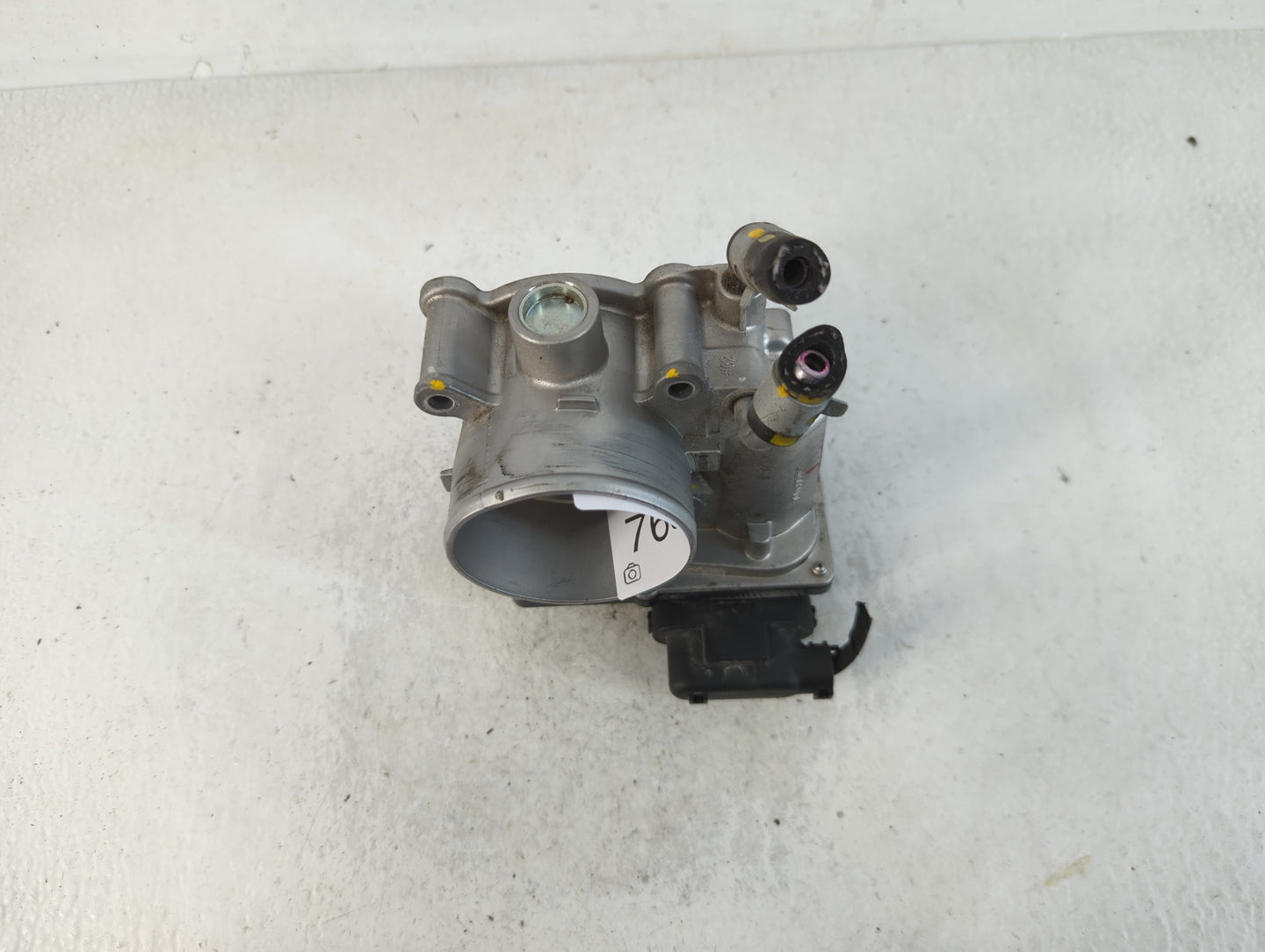 2014-2019 Kia Soul Throttle Body P/N:35100-2E000 Fits Fits 2011 2012 2013 2014 2015 2016 2017 2018 2019 2020 2021 OEM Used A